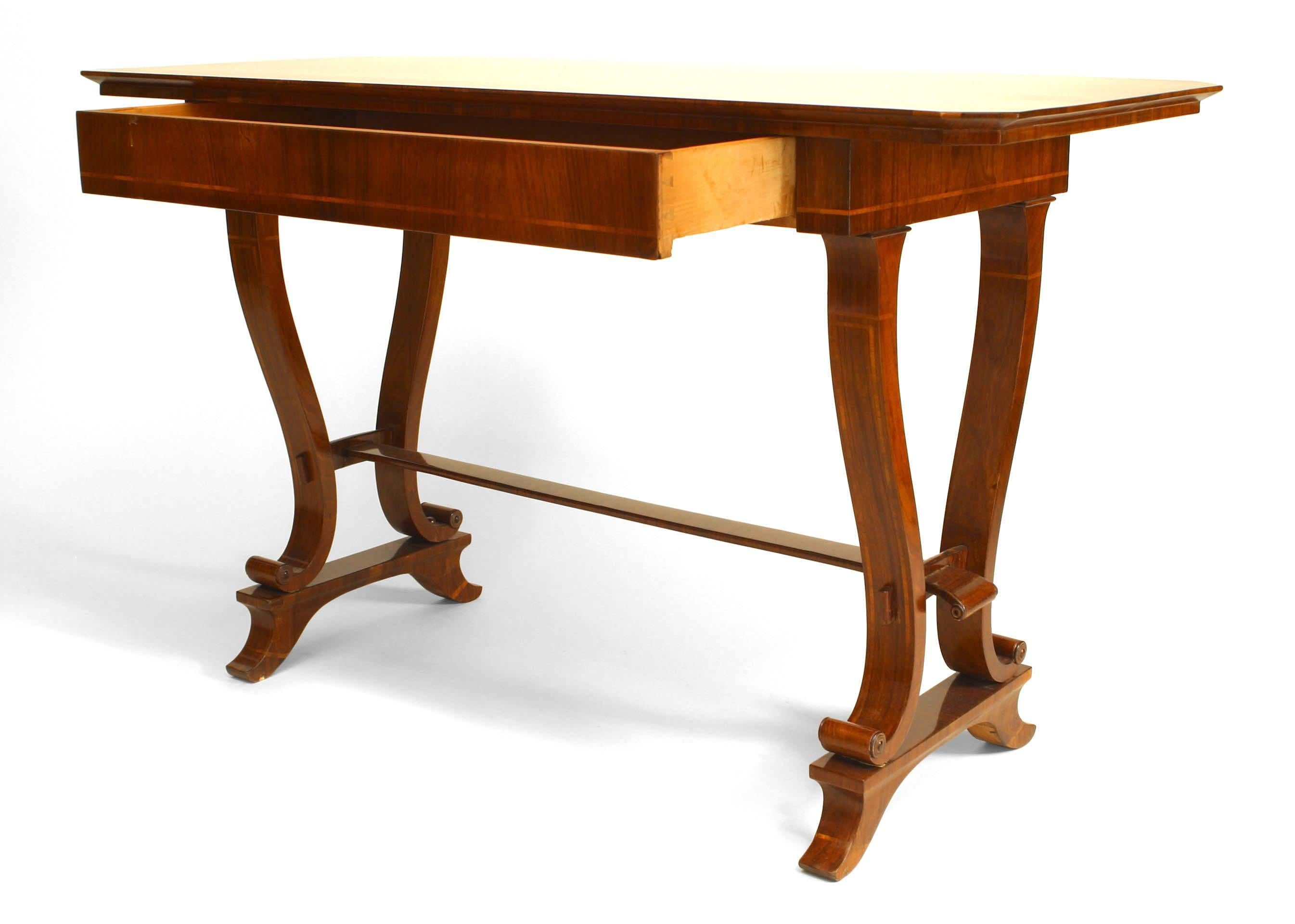 Austrian Biedermeier Walnut Davenport Table In Good Condition For Sale In New York, NY