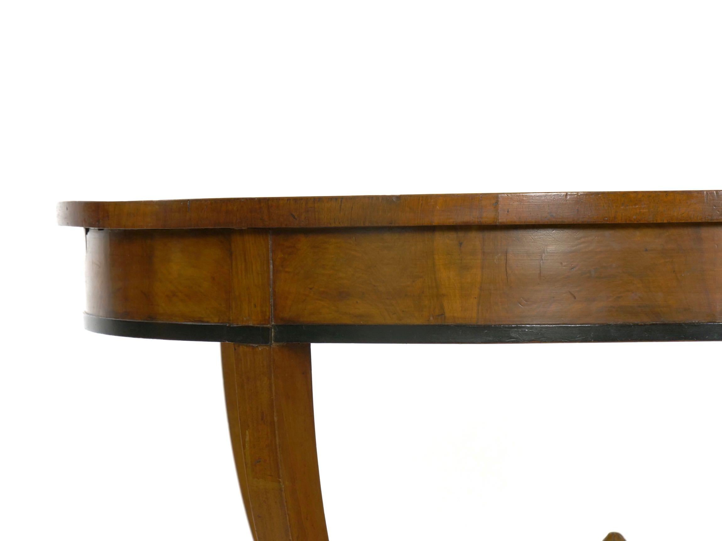 Austrian Biedermeier Fruitwood Round Center Hall Table, 19th Century 13