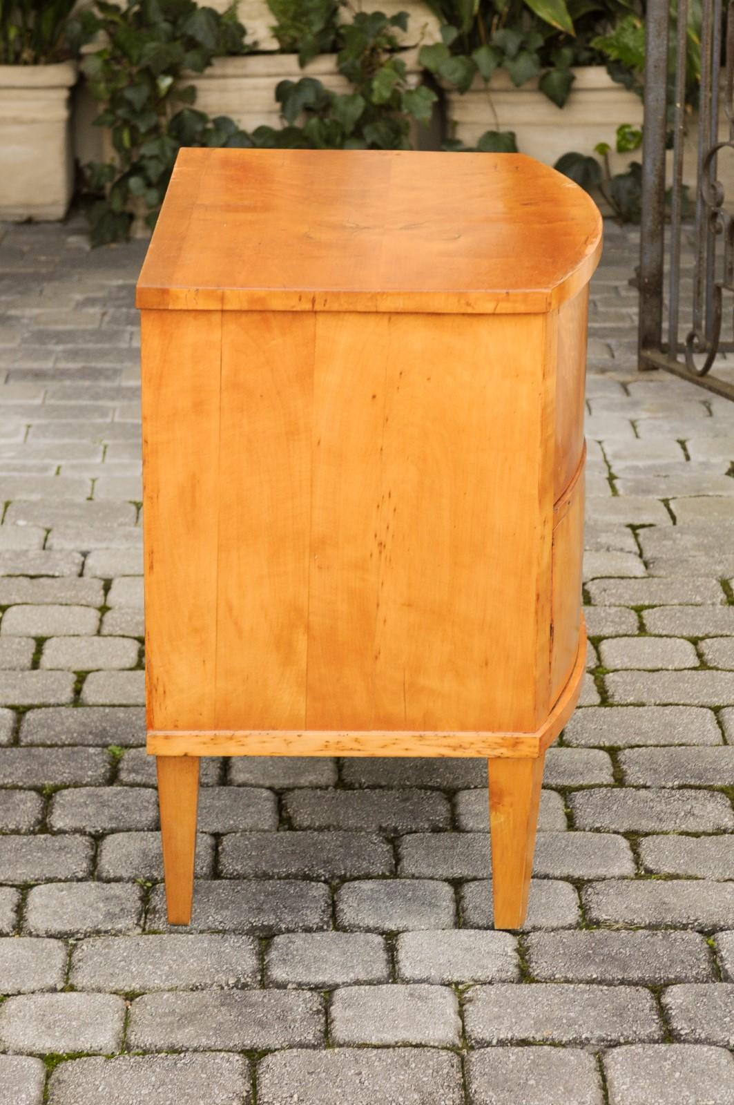 Austrian Biedermeier Honey Color 1870s Two-Drawer Veneered Bow-Front Commode 5