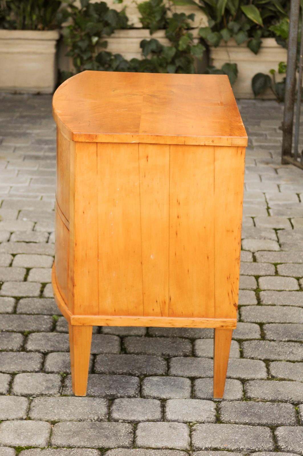 Austrian Biedermeier Honey Color 1870s Two-Drawer Veneered Bow-Front Commode 7
