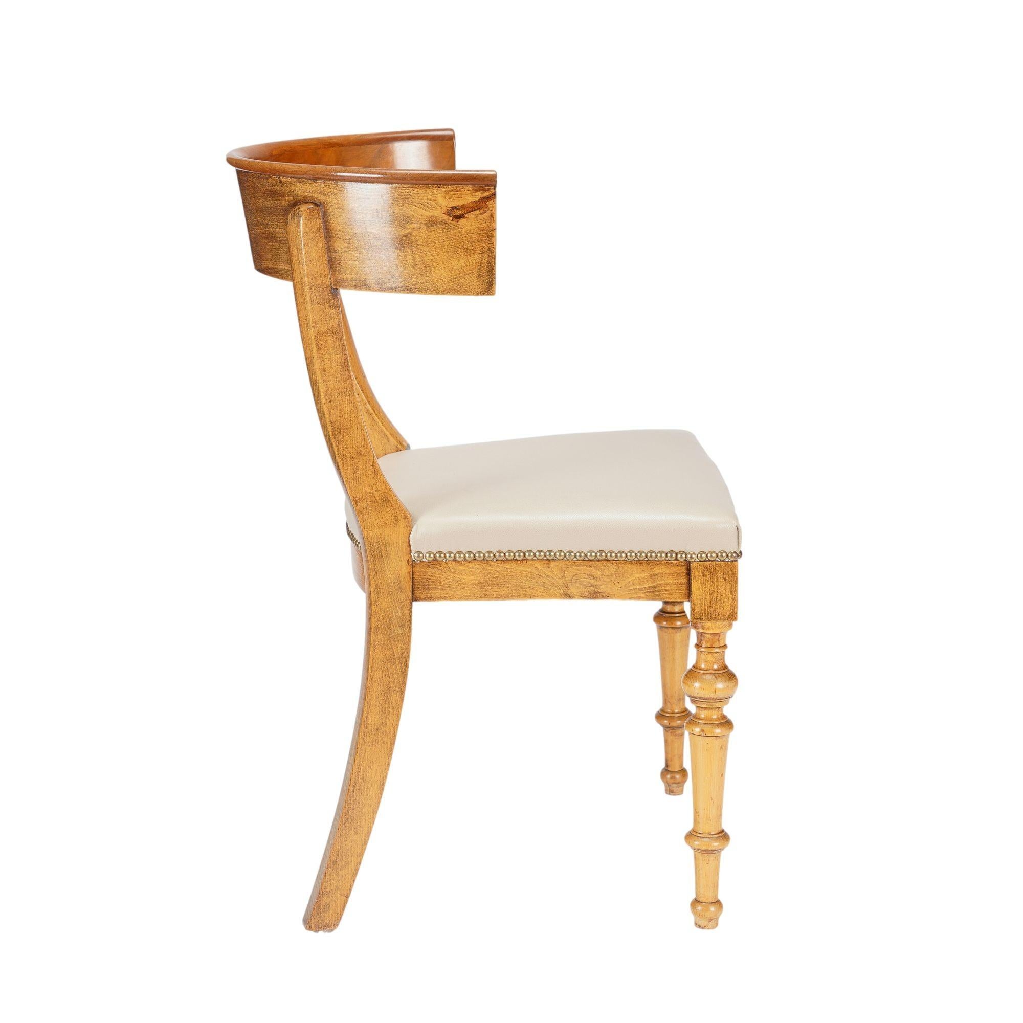 Silla austriaca Biedermeier klismos, c. 1820 en venta 1