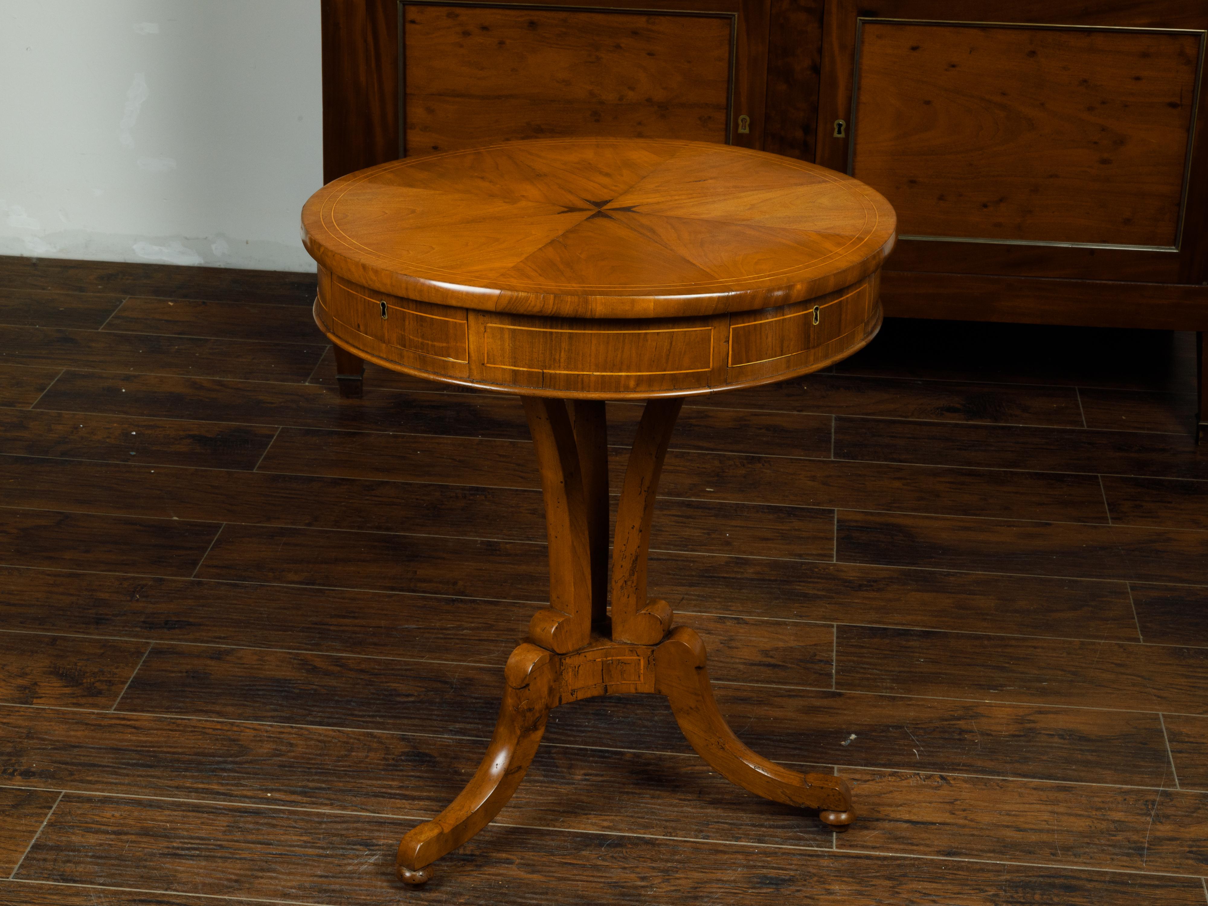 Austrian Biedermeier Period 19th Century Walnut Guéridon with Four Drawers For Sale 2