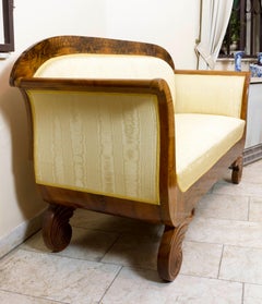Austrian Biedermeier Settee, walnut - Josef Dannhauser, Vienna 1820 - 2 Seater