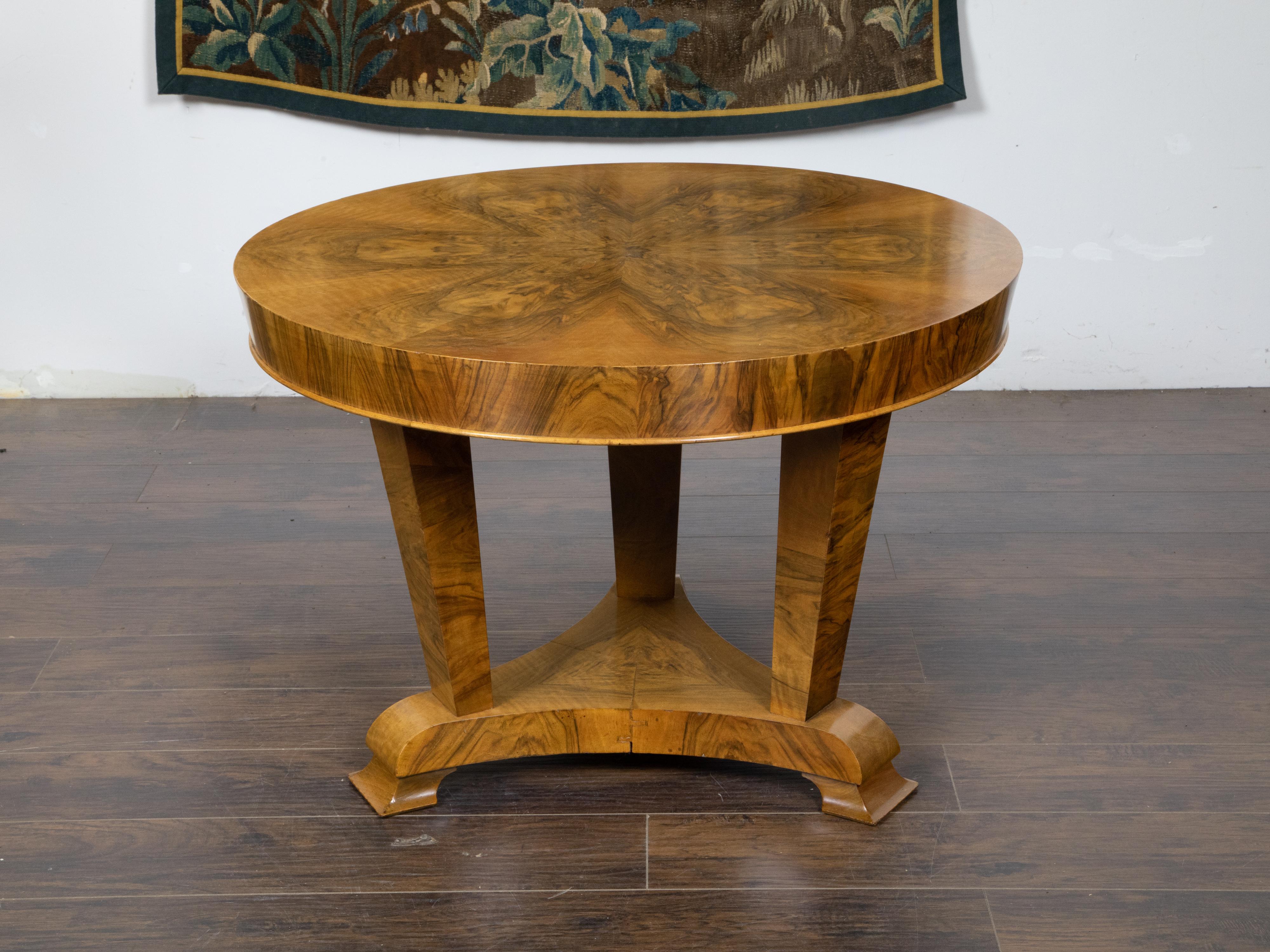 19th Century Austrian Biedermeier Walnut 1840s Table with Butterfly Veneer and Tripod Base For Sale