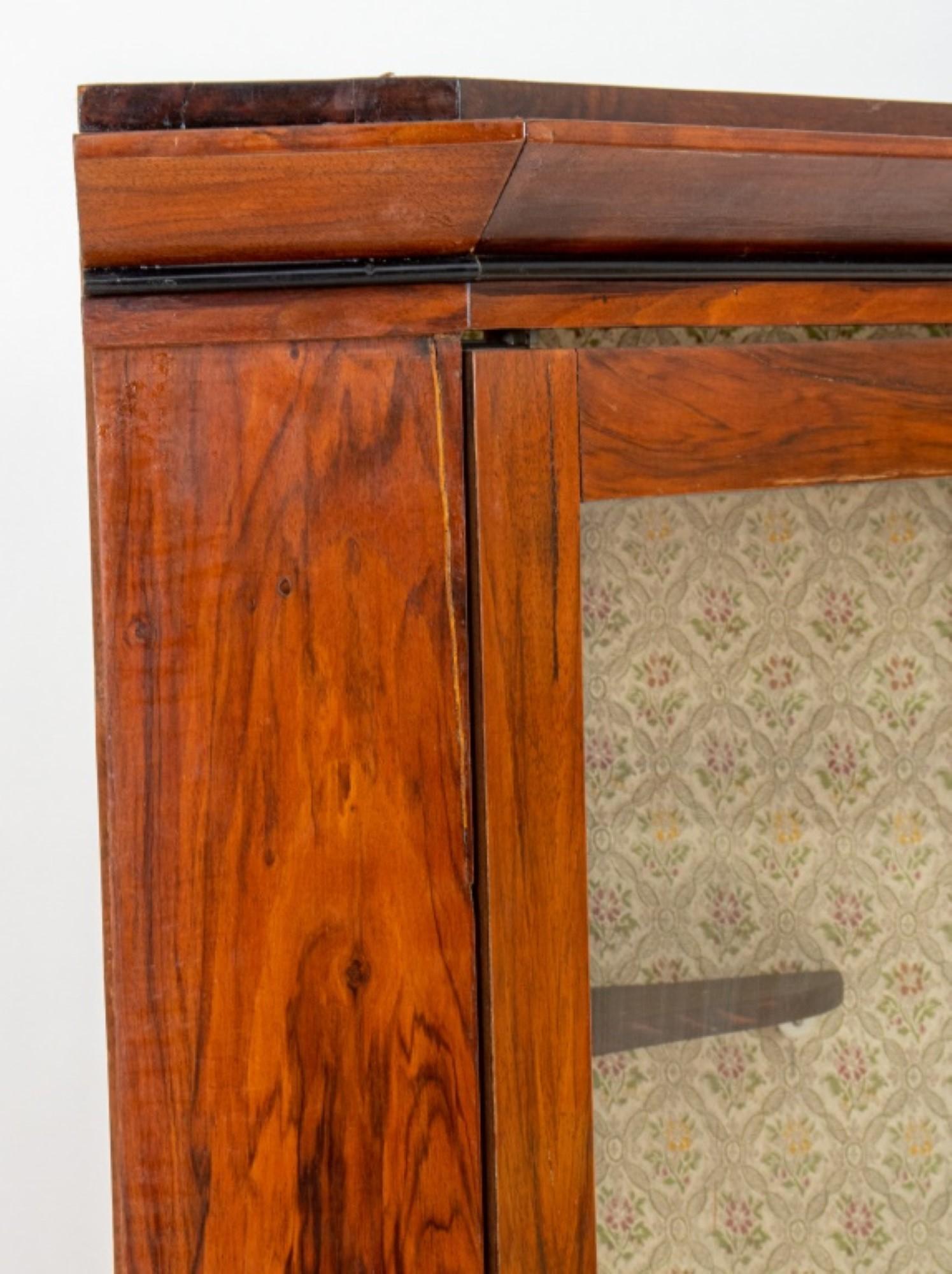 19th Century Austrian Biedermeier Walnut Corner Cabinet, 19 C For Sale
