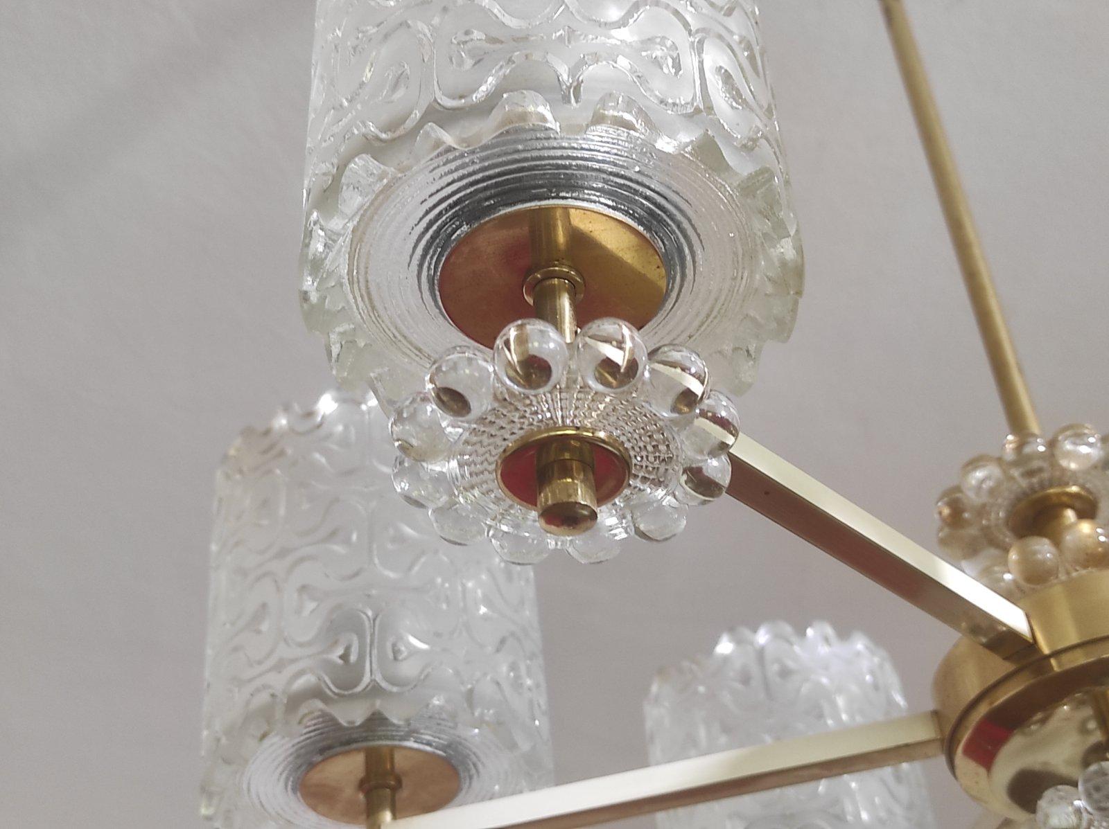 Austrian Brass and Glass Vintage Chandelier 1960s In Excellent Condition For Sale In Čelinac, BA
