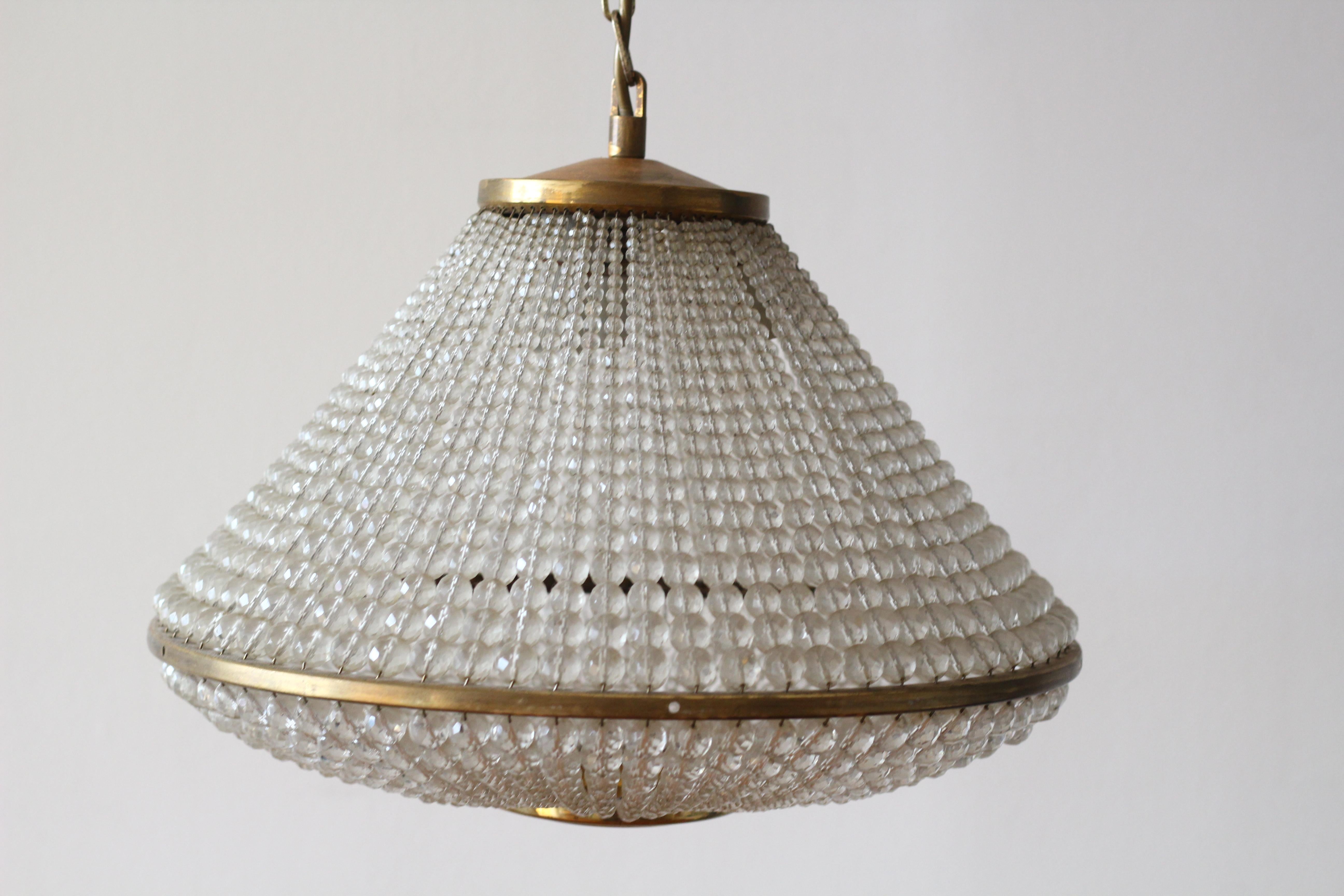 Mid-20th Century Austrian Brass and Lucite Pearls Chandelier 1950s For Sale