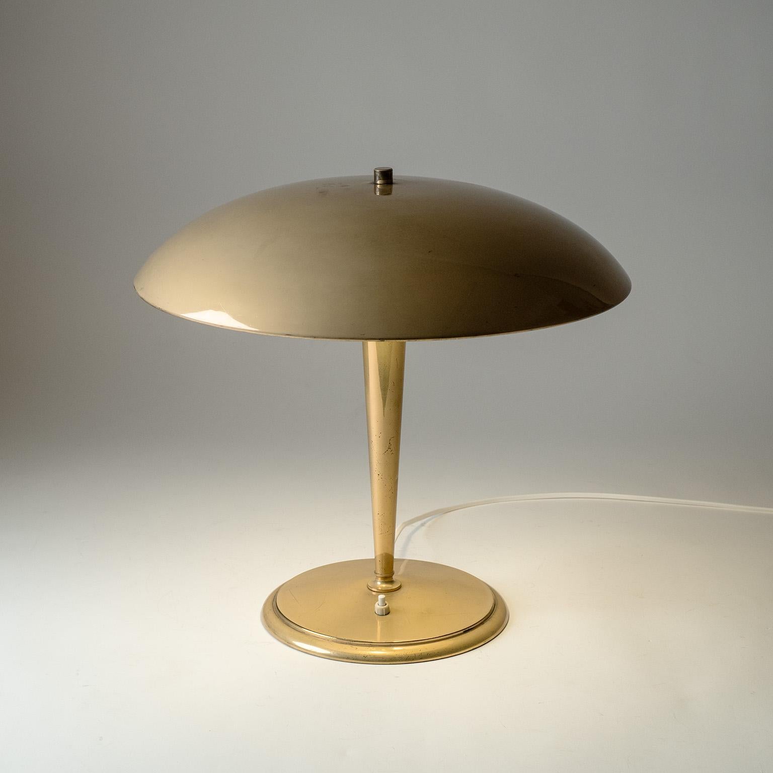 Österreichische Messing-Tischlampe, 1940er Jahre im Angebot 3