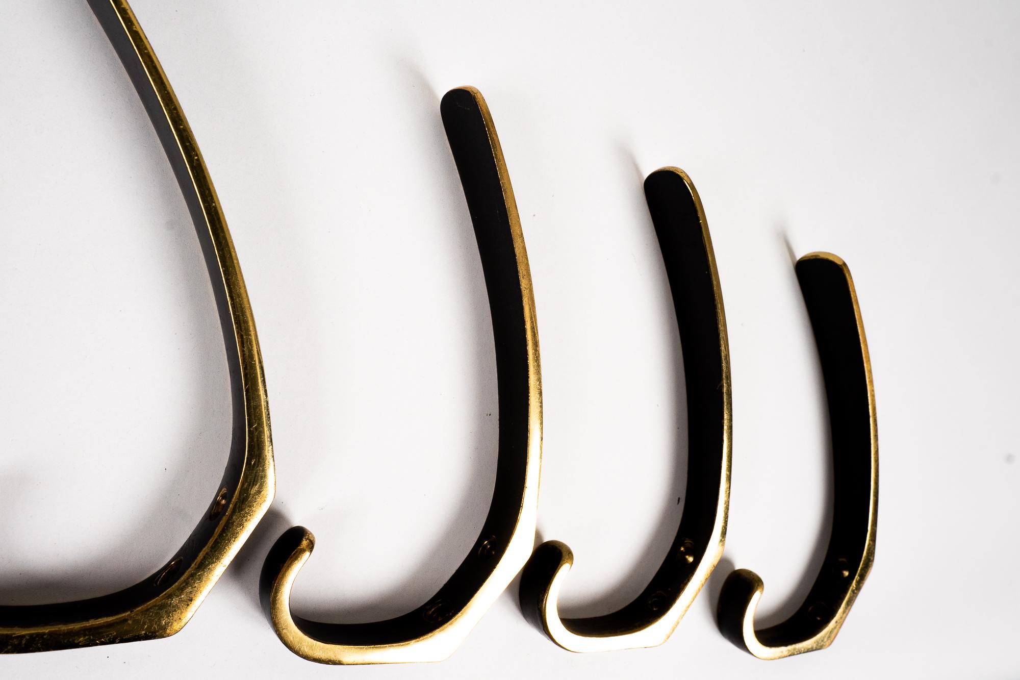 Österreichische Wandhaken aus Messing von Hertha Baller aus den 1950er Jahren (Moderne der Mitte des Jahrhunderts) im Angebot