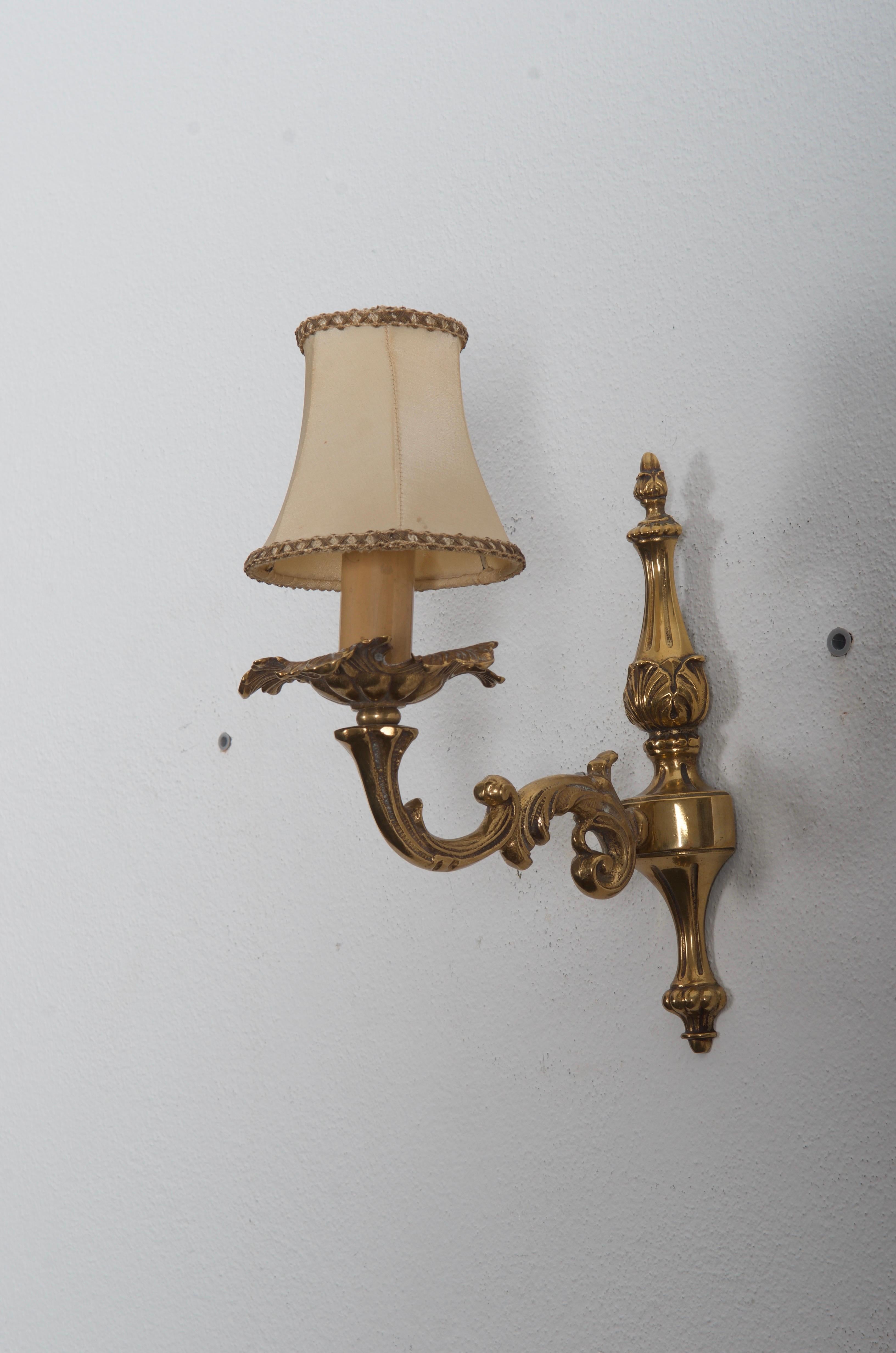 Mid-20th Century Austrian Brass Wall Lamp For Sale