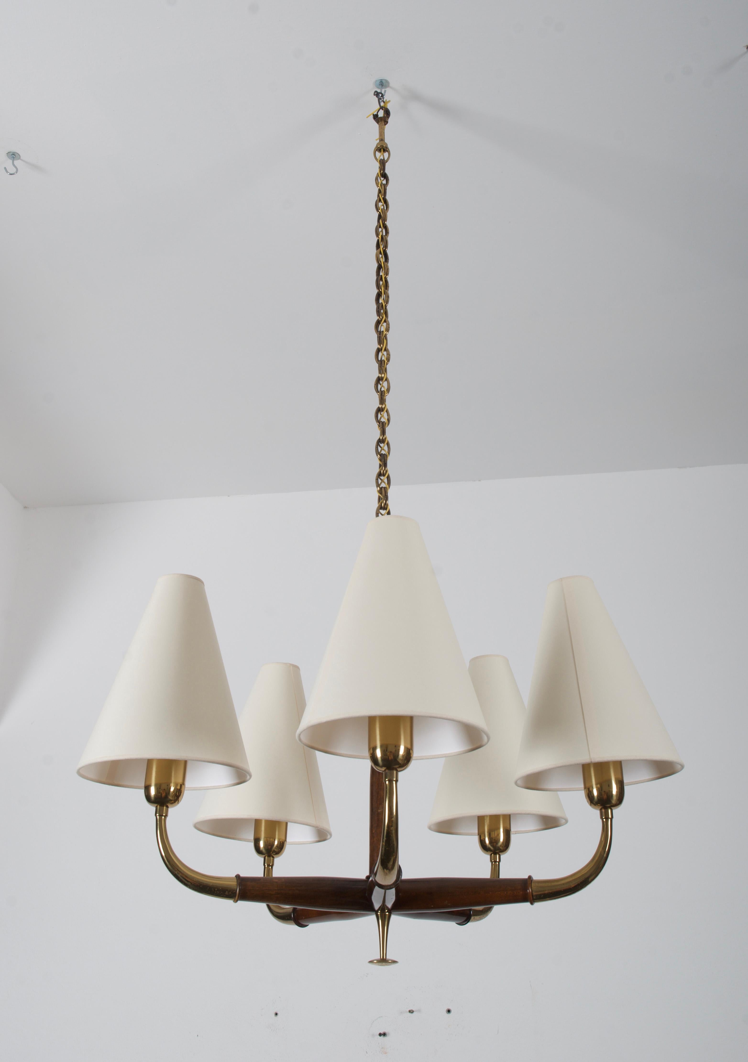 Austrian Brass or Walnut Midcentury Chandelier by Oswald Haerdtl for Kalmar 4