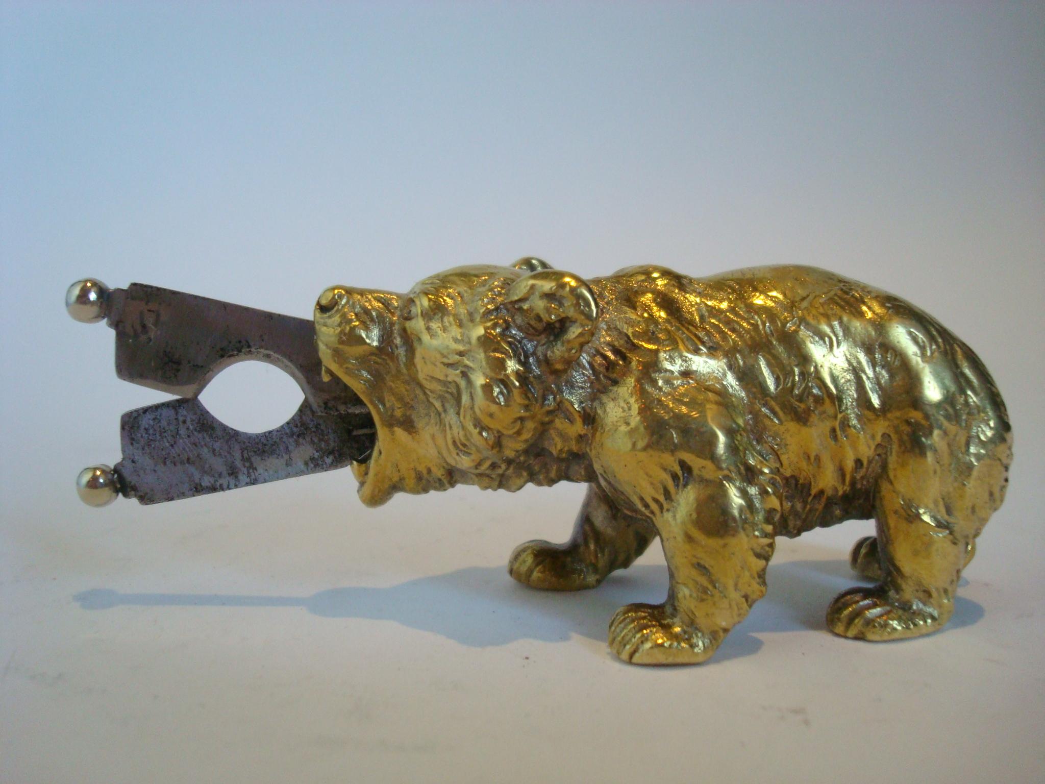Austrian Bronze Bear Cigar Cutter, ca 1900´s For Sale 1
