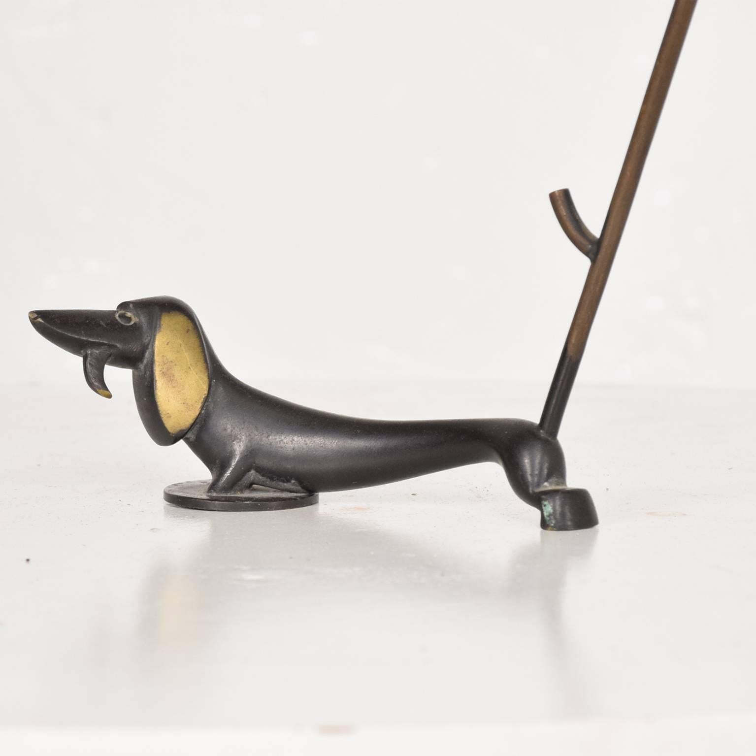 Mid-20th Century Austrian Bronze Dog Laying Ring Holder Paperweight by Richard Rohac, 1940s