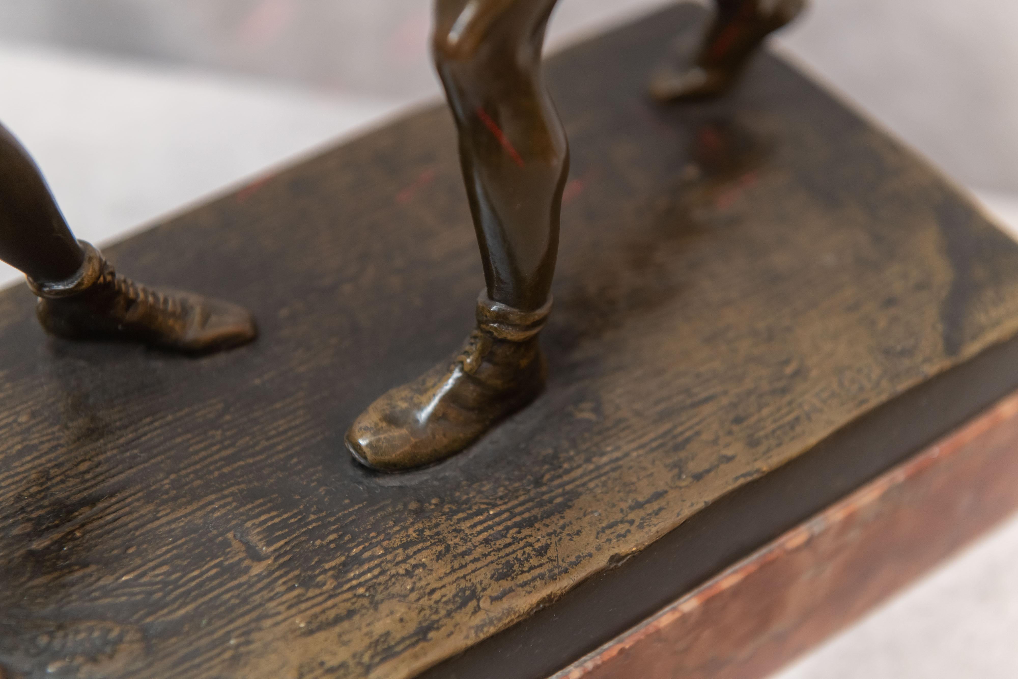 Austrian Bronze Group, 2 Men Boxing, Artist Signed Thuss, circa 1920s In Excellent Condition For Sale In Petaluma, CA