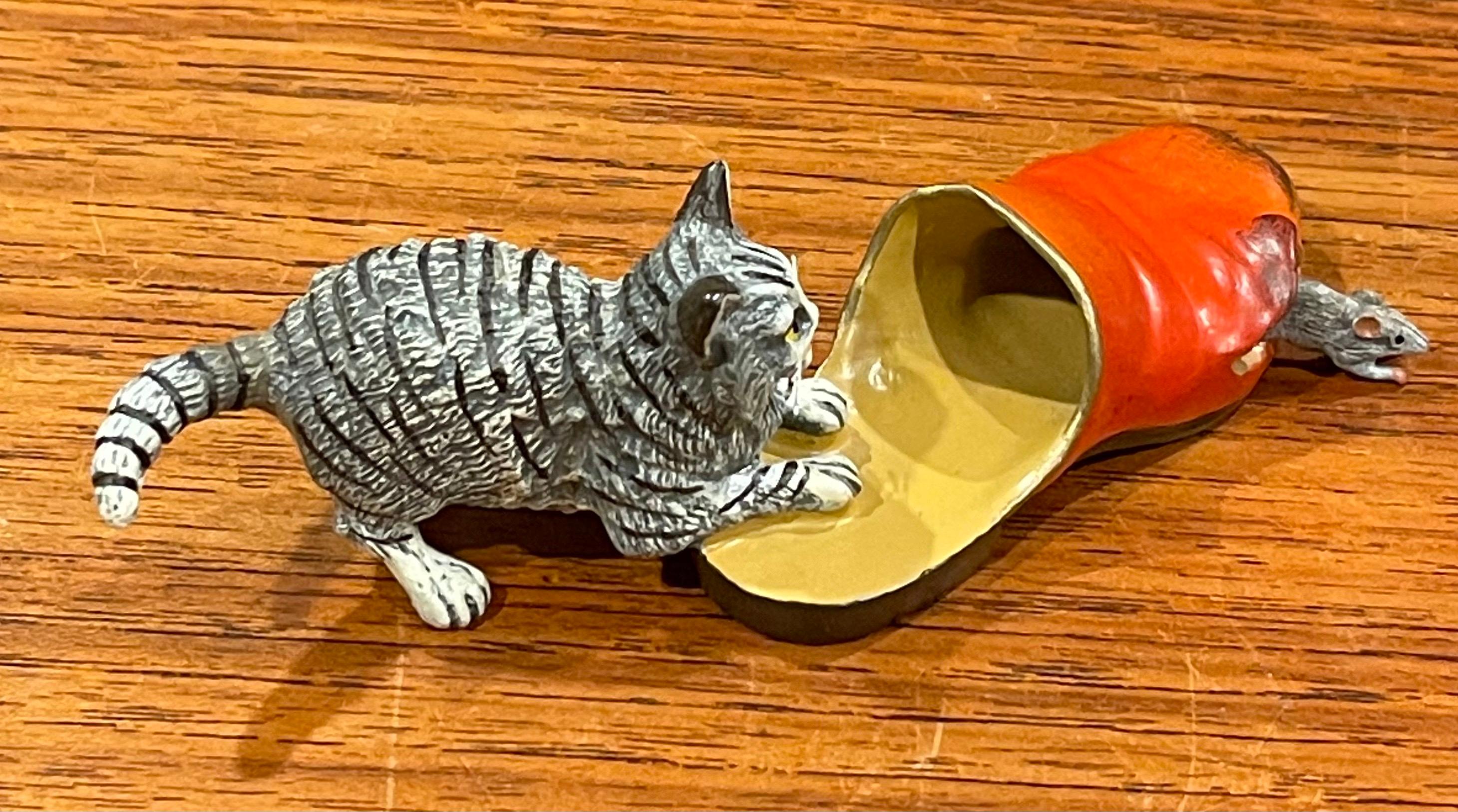 Austrian Bronze Hand Painted Miniature Cat, Mouse & Shoe Sculpture For Sale 1