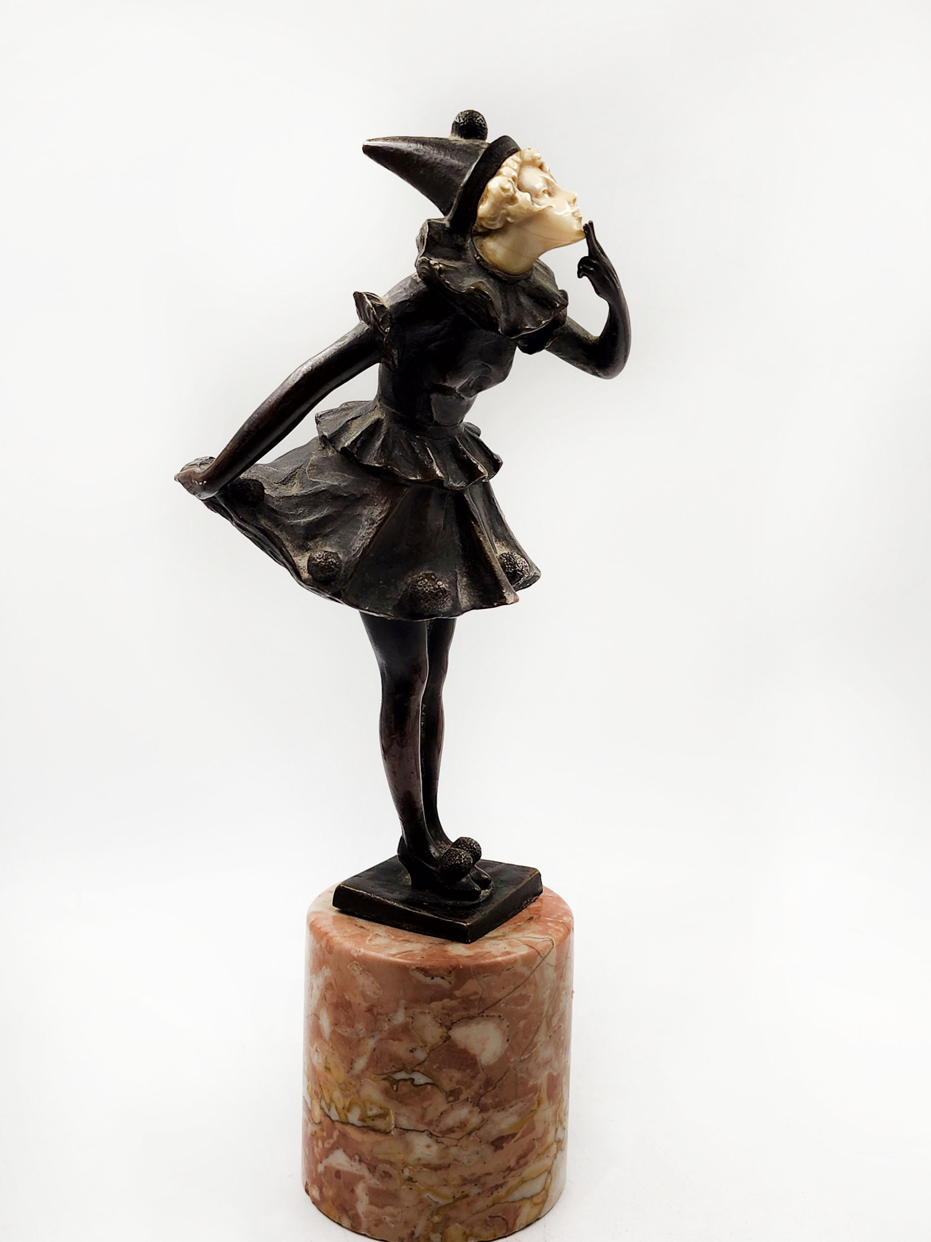 Arlecchino austriaco in bronzo con base in marmo In condizioni buone in vendita a Autonomous City Buenos Aires, CABA
