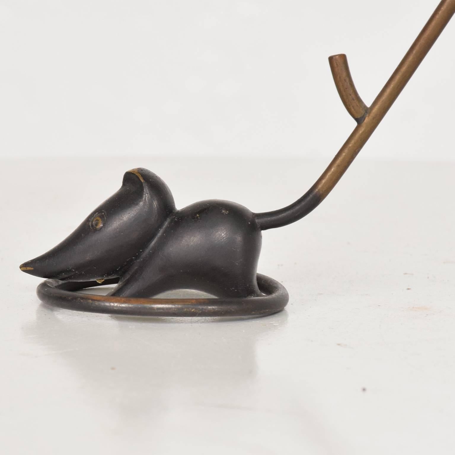 Art Deco Austrian Bronze Mouse Ring Holder Paperweight  by Richard Rohac, 1940s