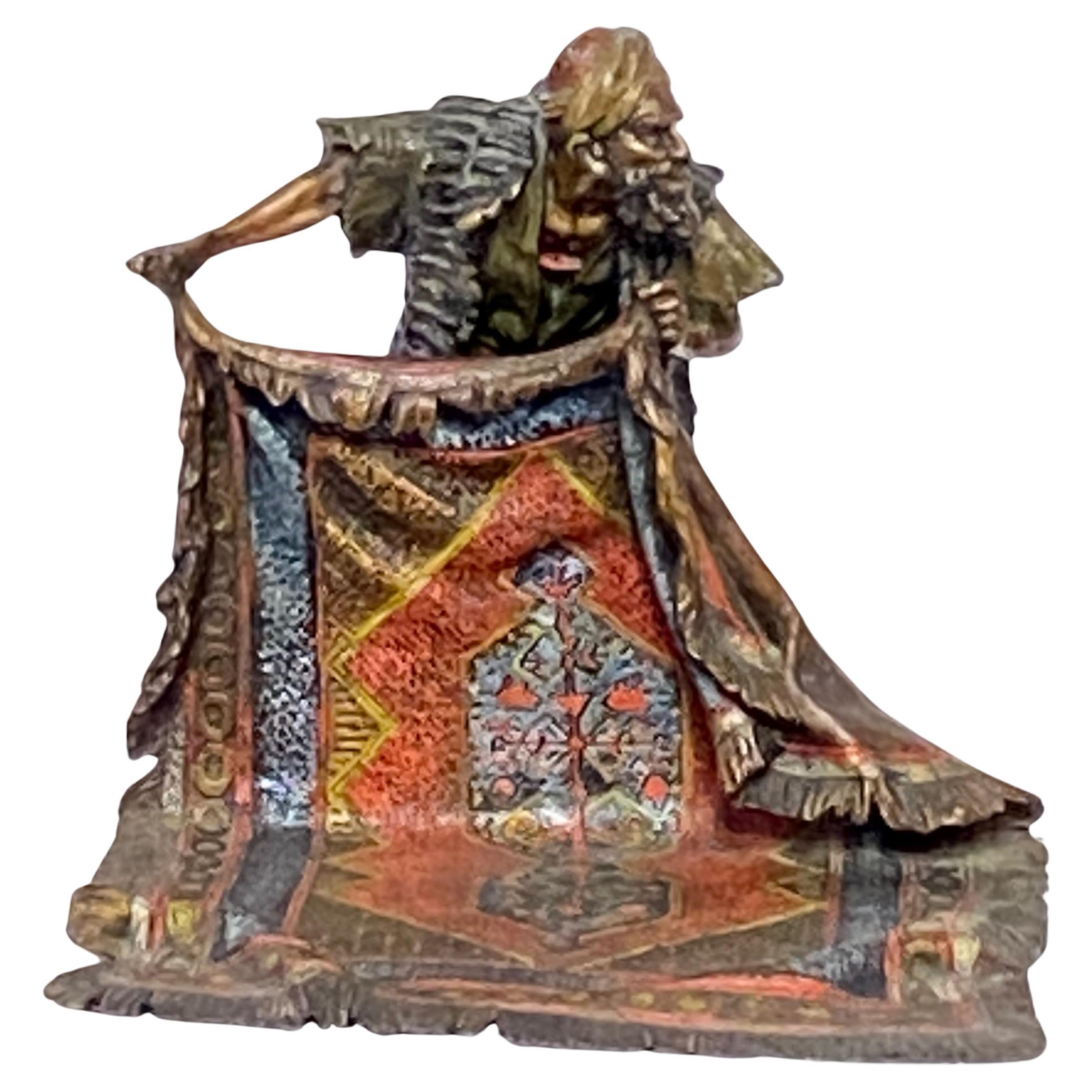 Österreichische orientalistische Bronze eines arabischen Teppichhändlers von Bergman um 1910 im Angebot