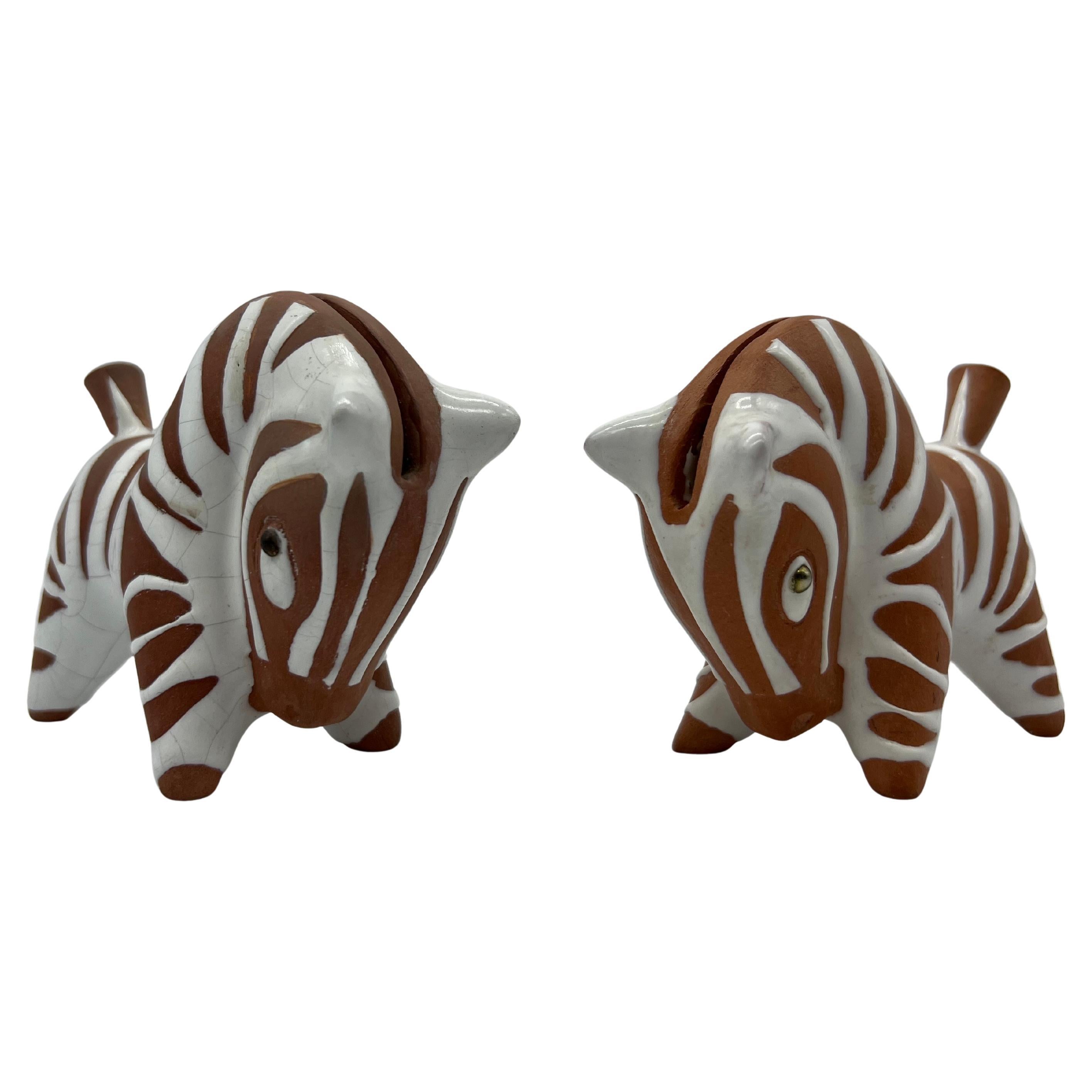 Cavalli stuzzicadenti in ceramica, di Leopold Anzengruber, da Vienna, Austria, metà del XIX secolo, in buone condizioni.