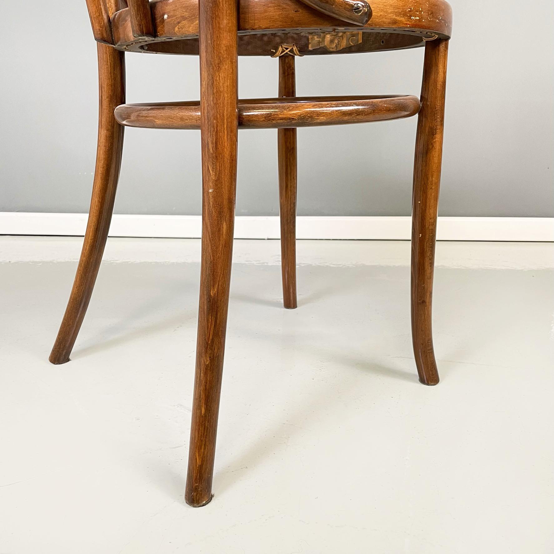 Austrian Chairs Thonet style with Straw and Wood by Salvatore Leone, 1900s For Sale 8