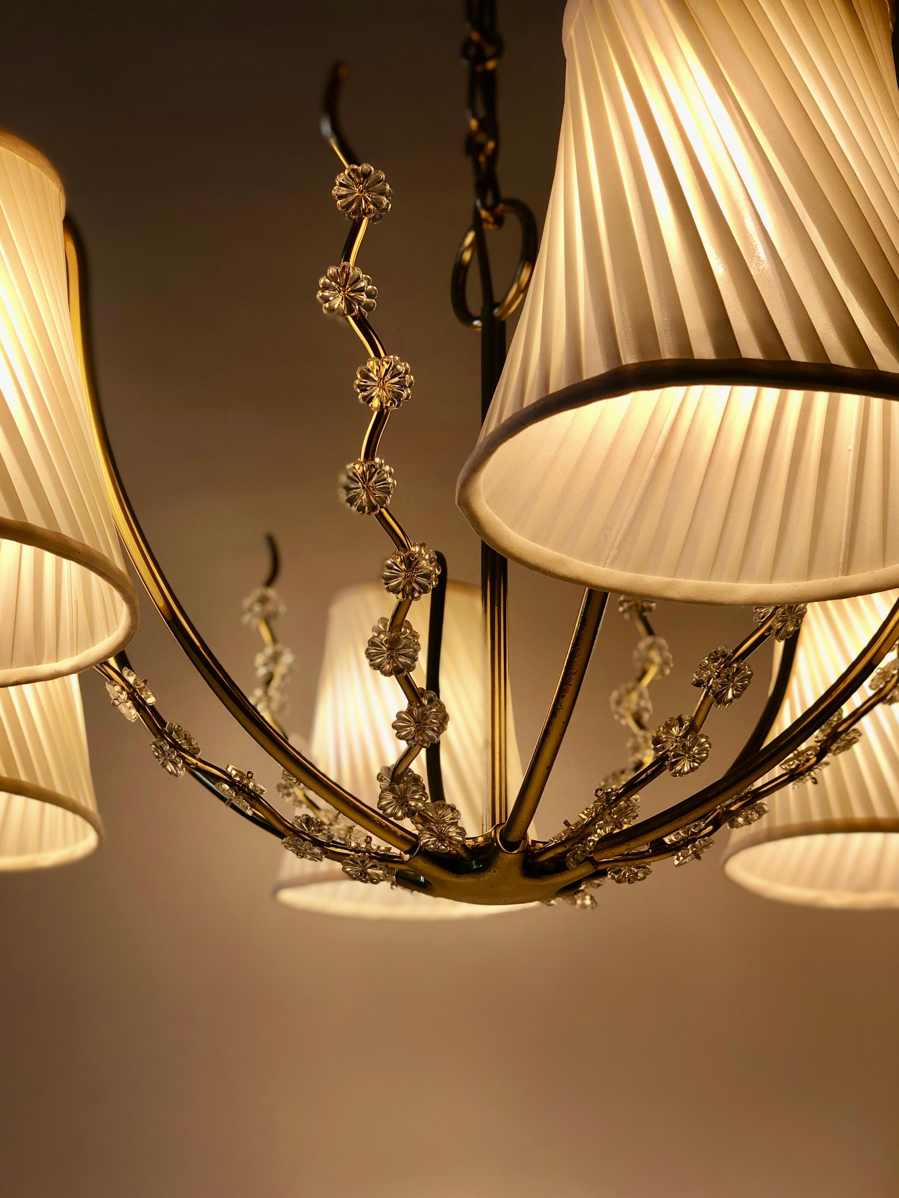 Austrian Chandelier with six Arms in Brass and Silk Shades from Josef Frank in vendita 6