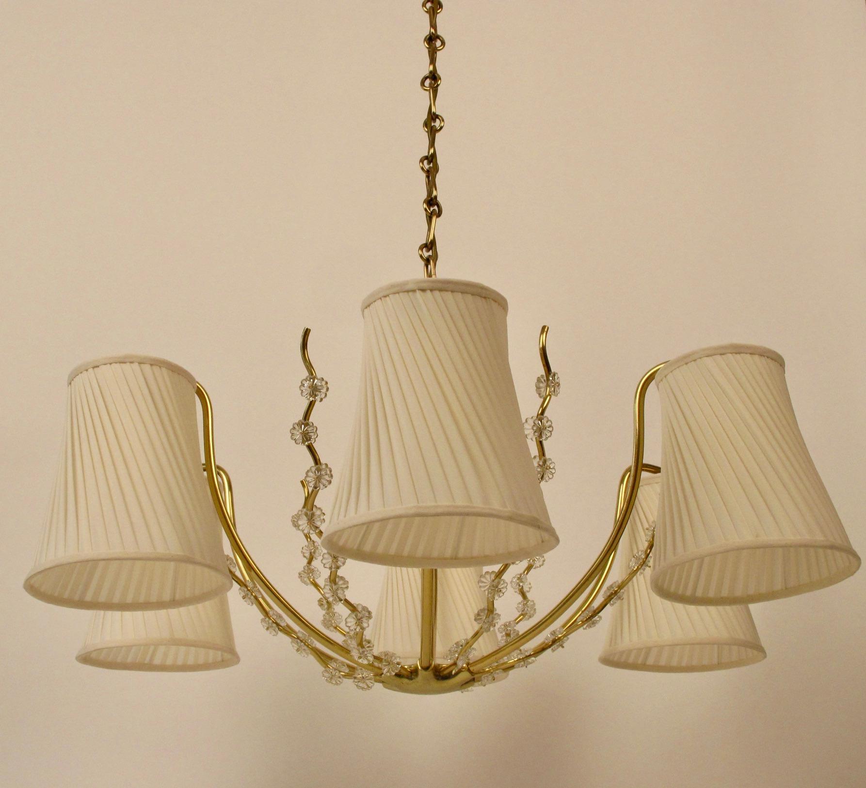 Moderno Austrian Chandelier with six Arms in Brass and Silk Shades from Josef Frank in vendita