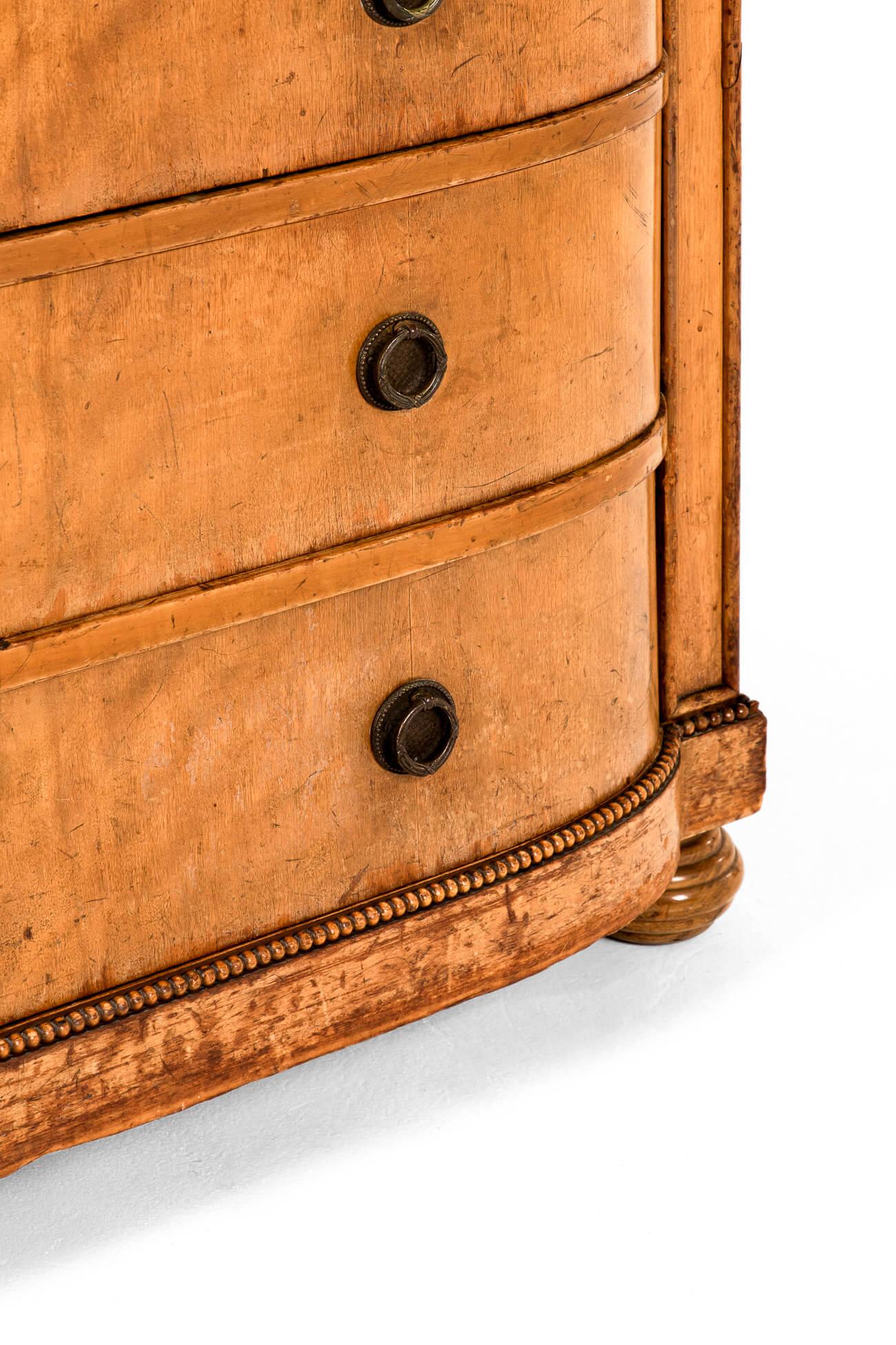 Austrian Chest of Drawers with a Glass Front in vendita 3
