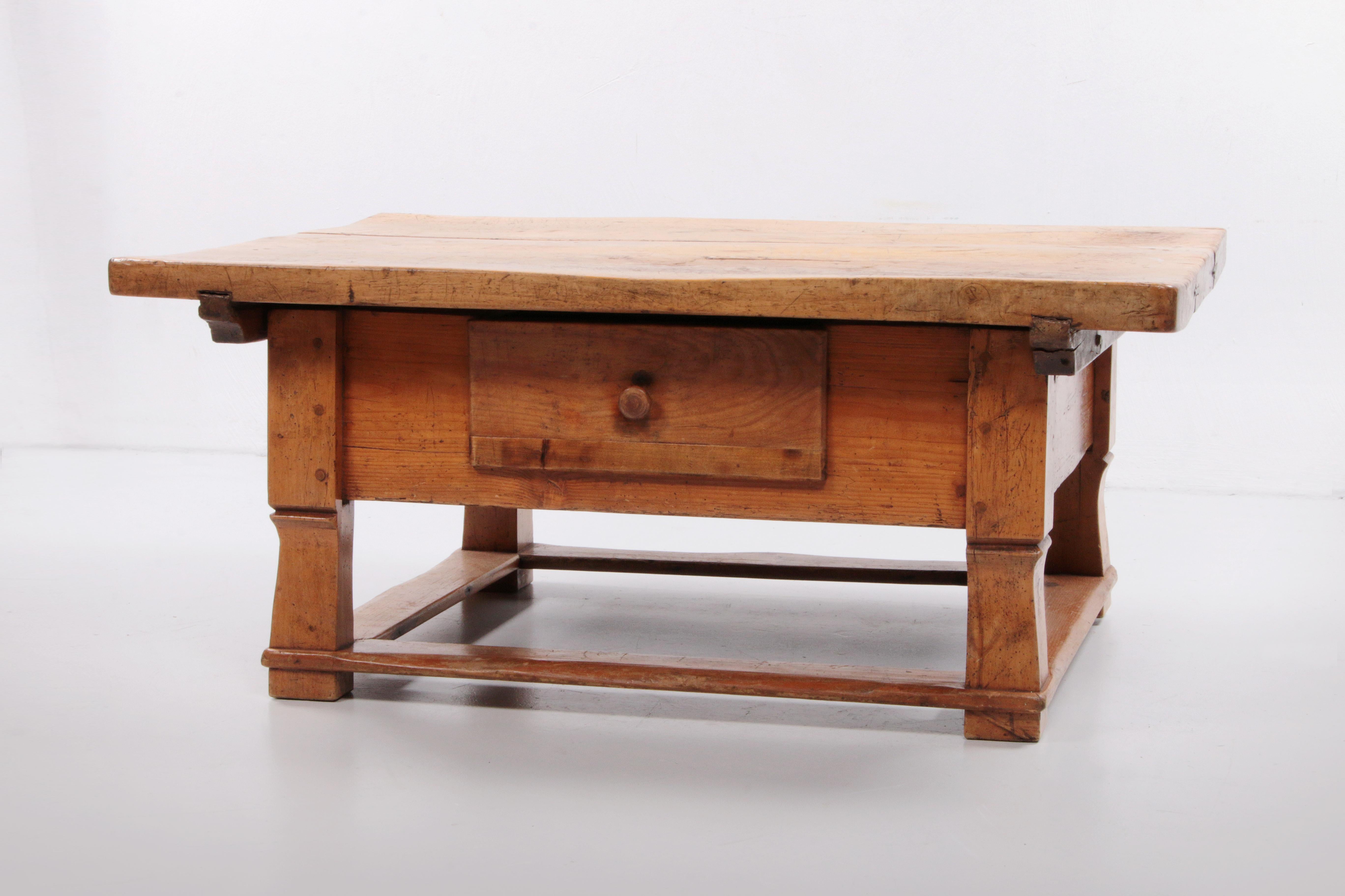 Austrian Coffee Table18- 19th Century Walnut Payment Table with Drawer, Austria For Sale 3