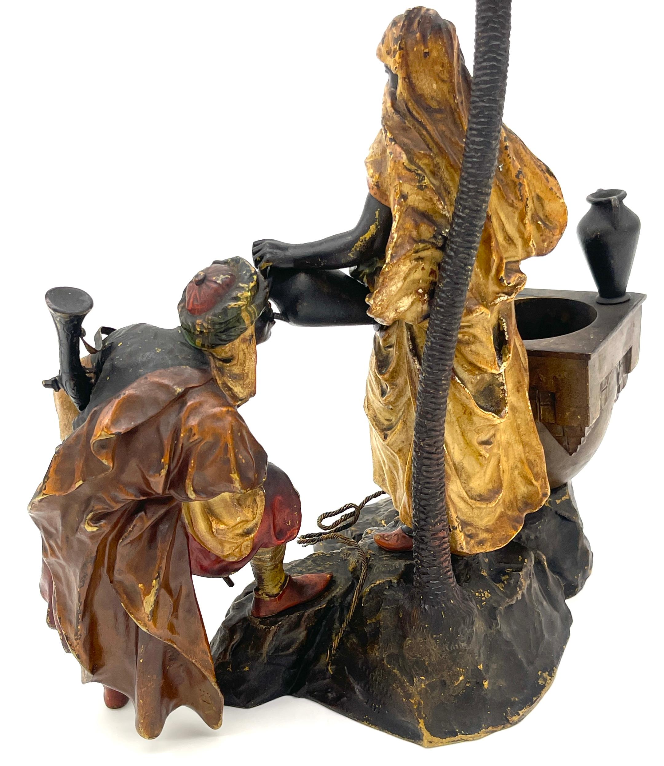 Doncella beduina austriaca de bronce pintado en frío y ayudante en el pozo, Franz Bergman en venta 4