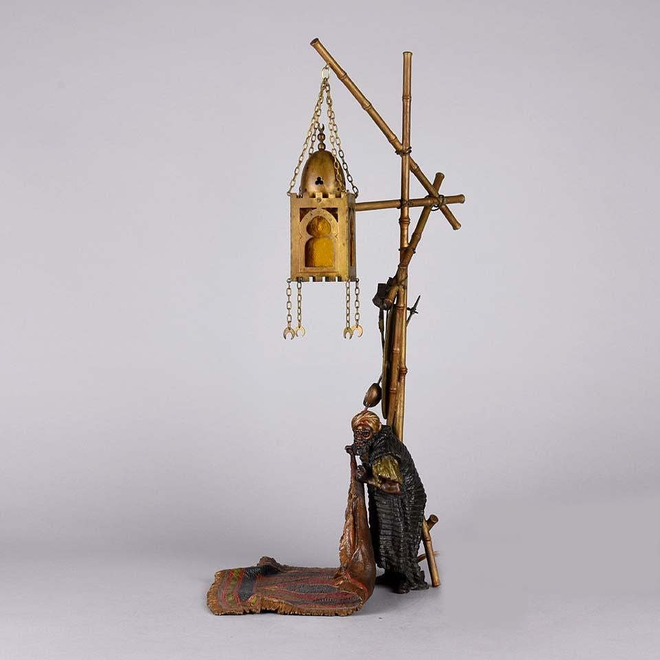 Lampe autrichienne en bronze peint à froid « Carpet Seller Lamp » de Franz Bergman Excellent état - En vente à London, GB