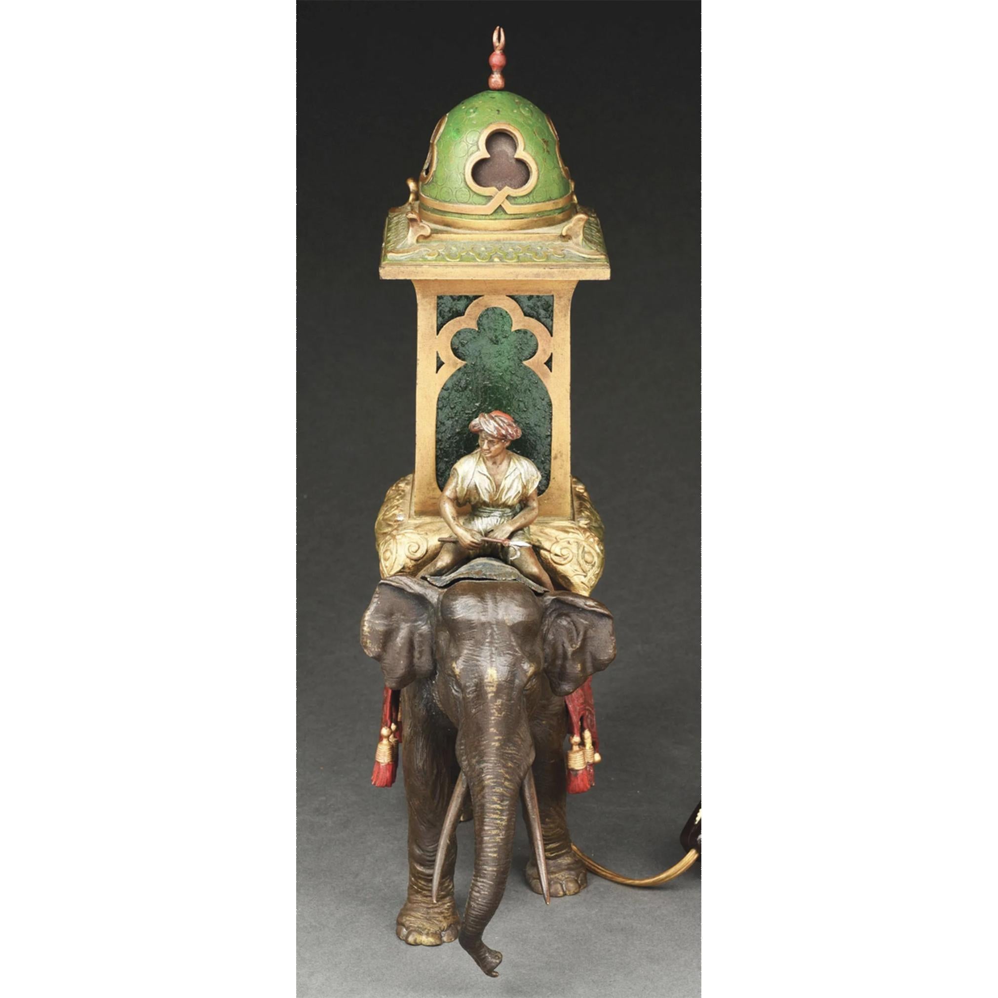 Österreichische Elefantenlampe aus kalt bemalter Bronze, Österreich (Handbemalt) im Angebot