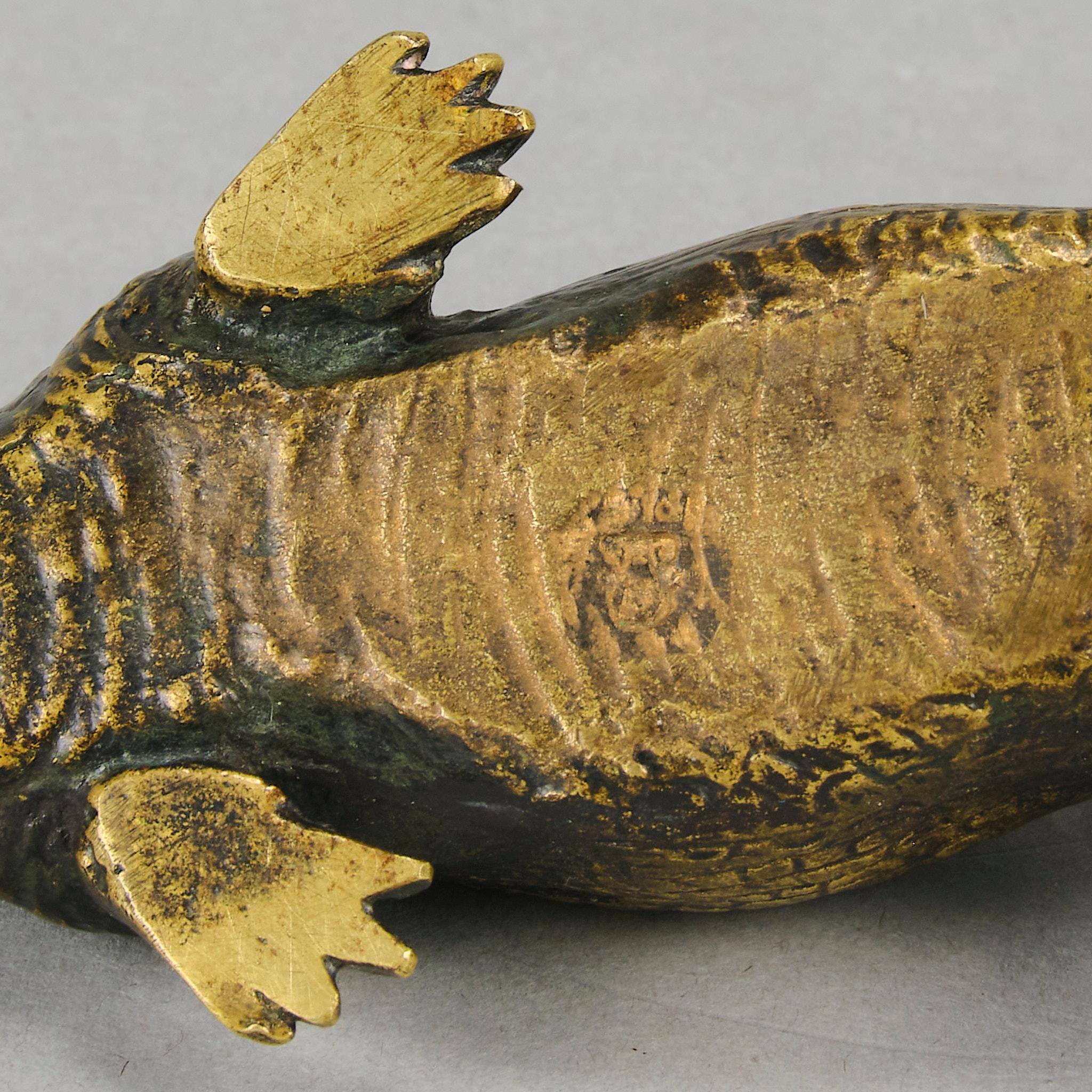 Österreichische Kaltbemalte Bronze mit dem Titel „Suprise Krokodil“ von Franz Bergman  im Angebot 9