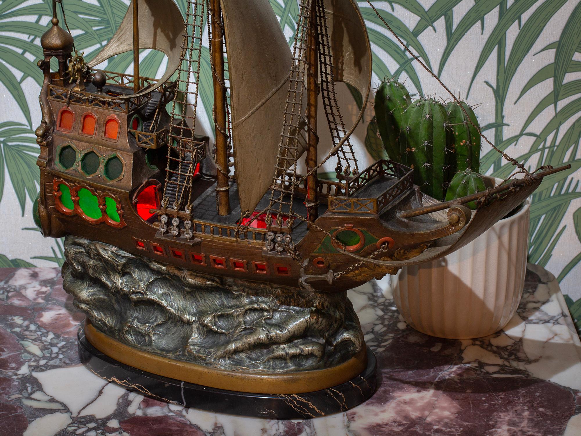 Art nouveau Sculpture autrichienne de Galleon en bronze peint à froid par Franz Xavier Bergman en vente