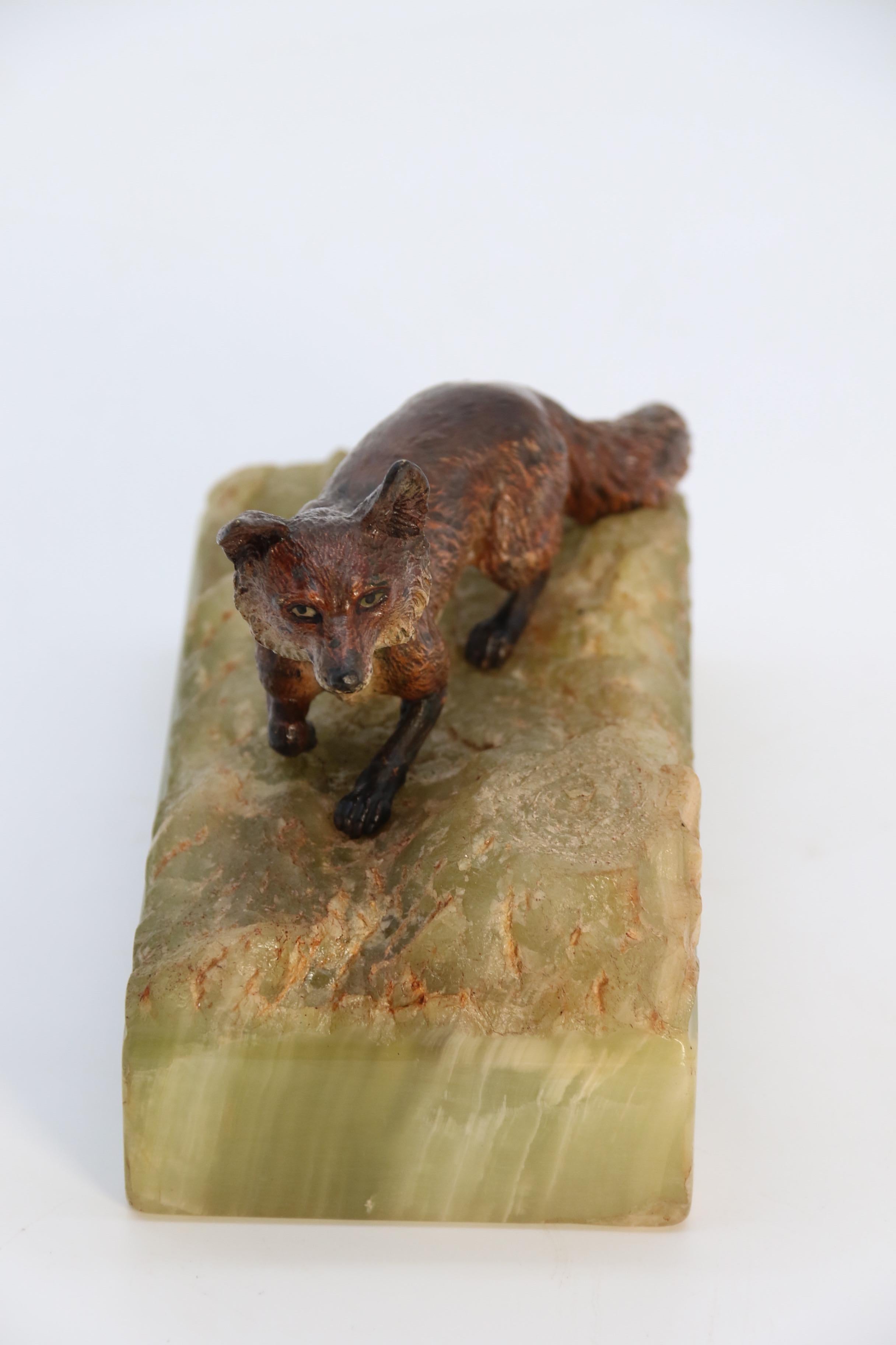  Austrian cold painted bronze study of a fox mounted on a green onyx base c 1920 For Sale 6