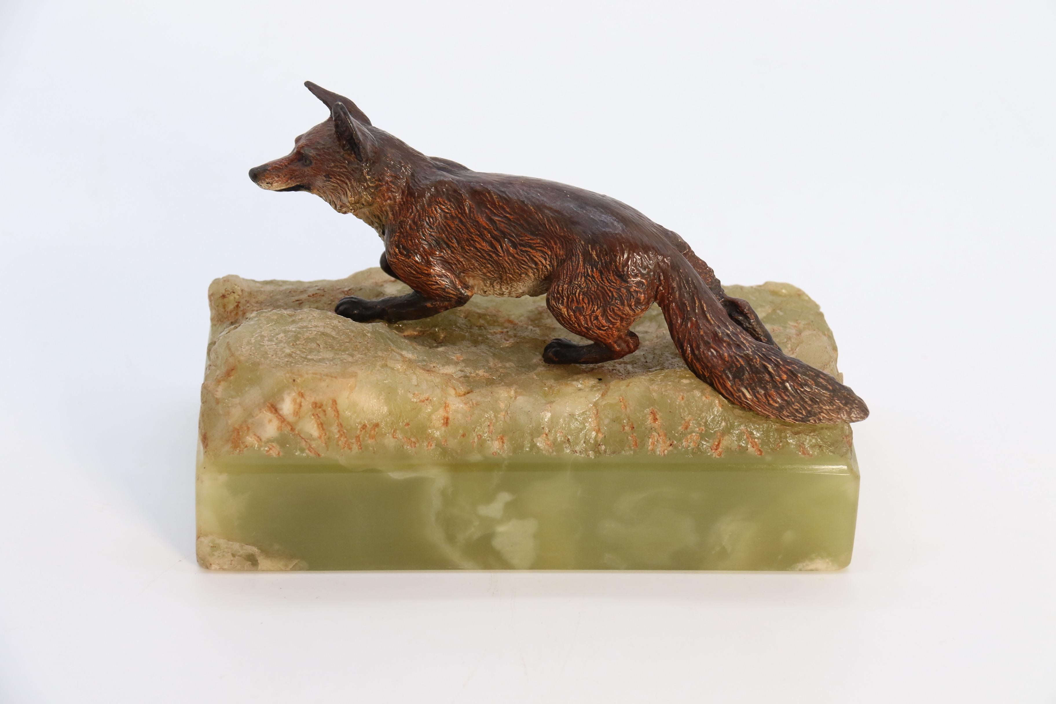  Austrian cold painted bronze study of a fox mounted on a green onyx base c 1920 For Sale 10