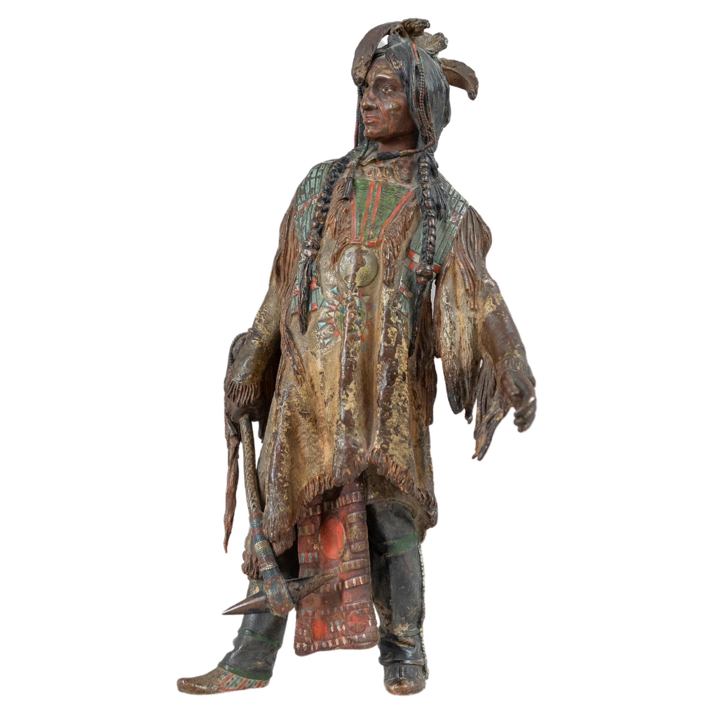 Österreichische Kaltbemalte Figur eines amerikanischen Indianers, von Carl Kauba (1865-1922) 
