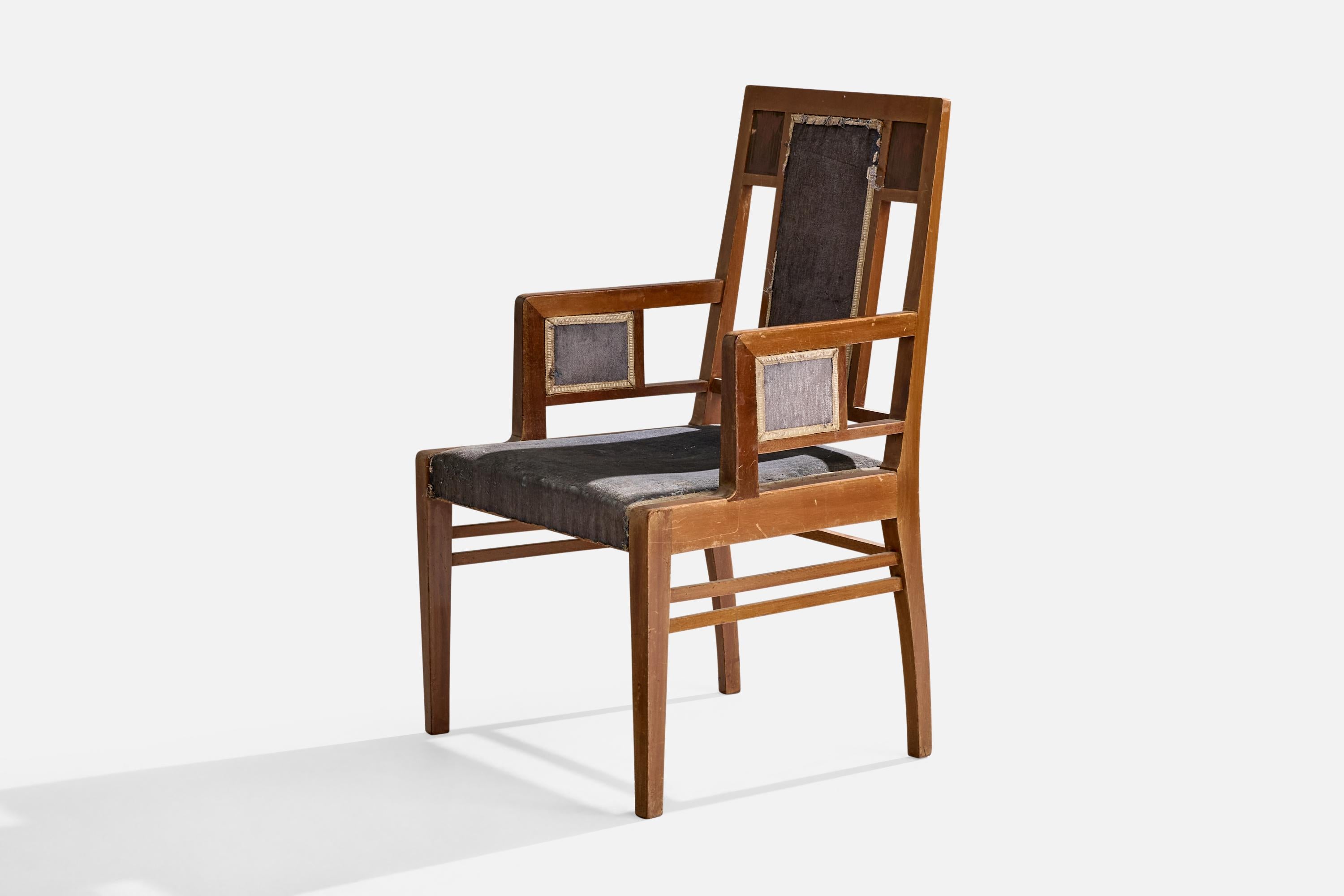 Una poltrona in legno e velluto grigio viola probabilmente disegnata e prodotta in Austria, intorno al 1910.

Dimensioni complessive (pollici): 39,0 