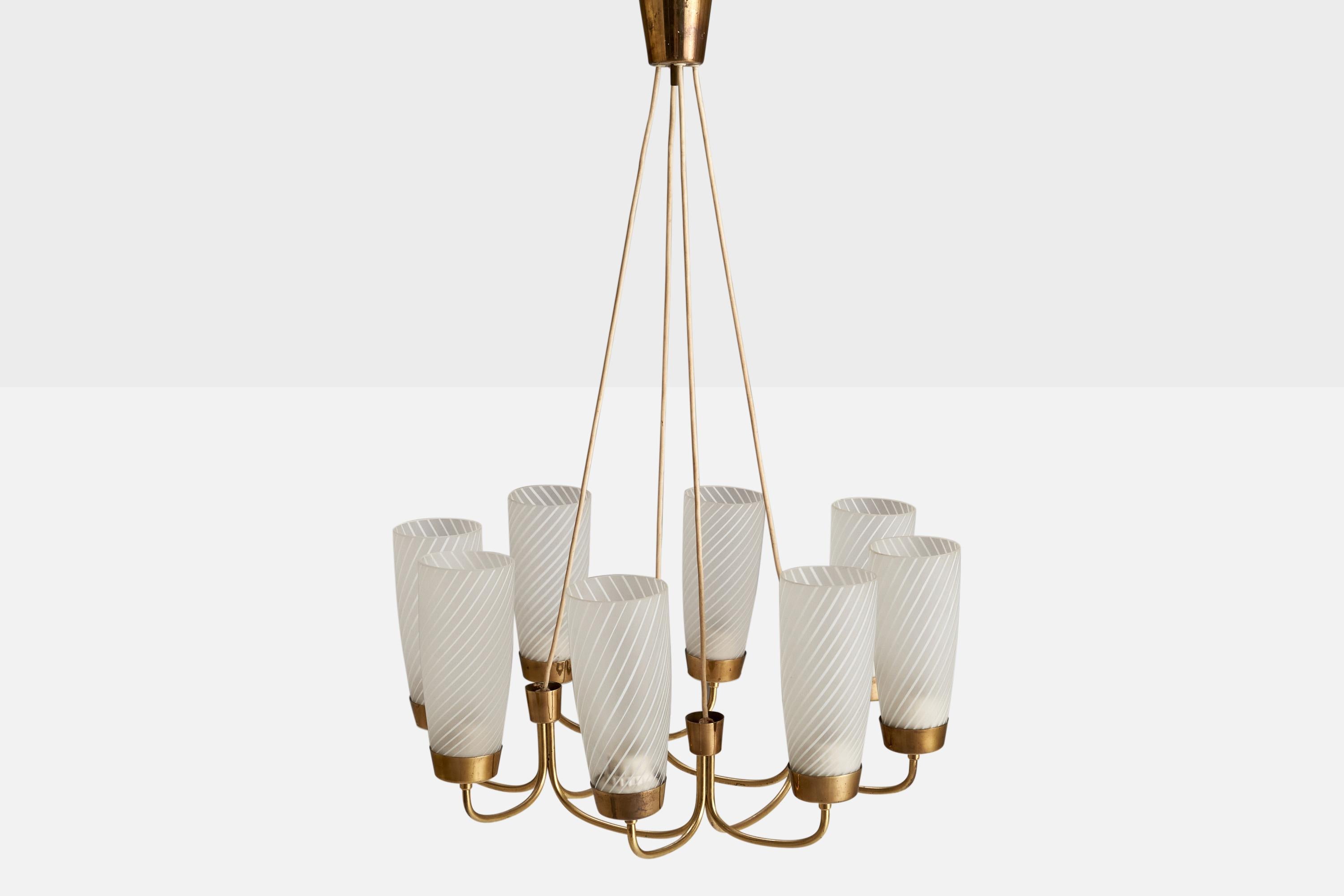 Österreichischer Designer, Kronleuchter, Messing, Glas, Österreich, 1950er Jahre im Zustand „Gut“ im Angebot in High Point, NC