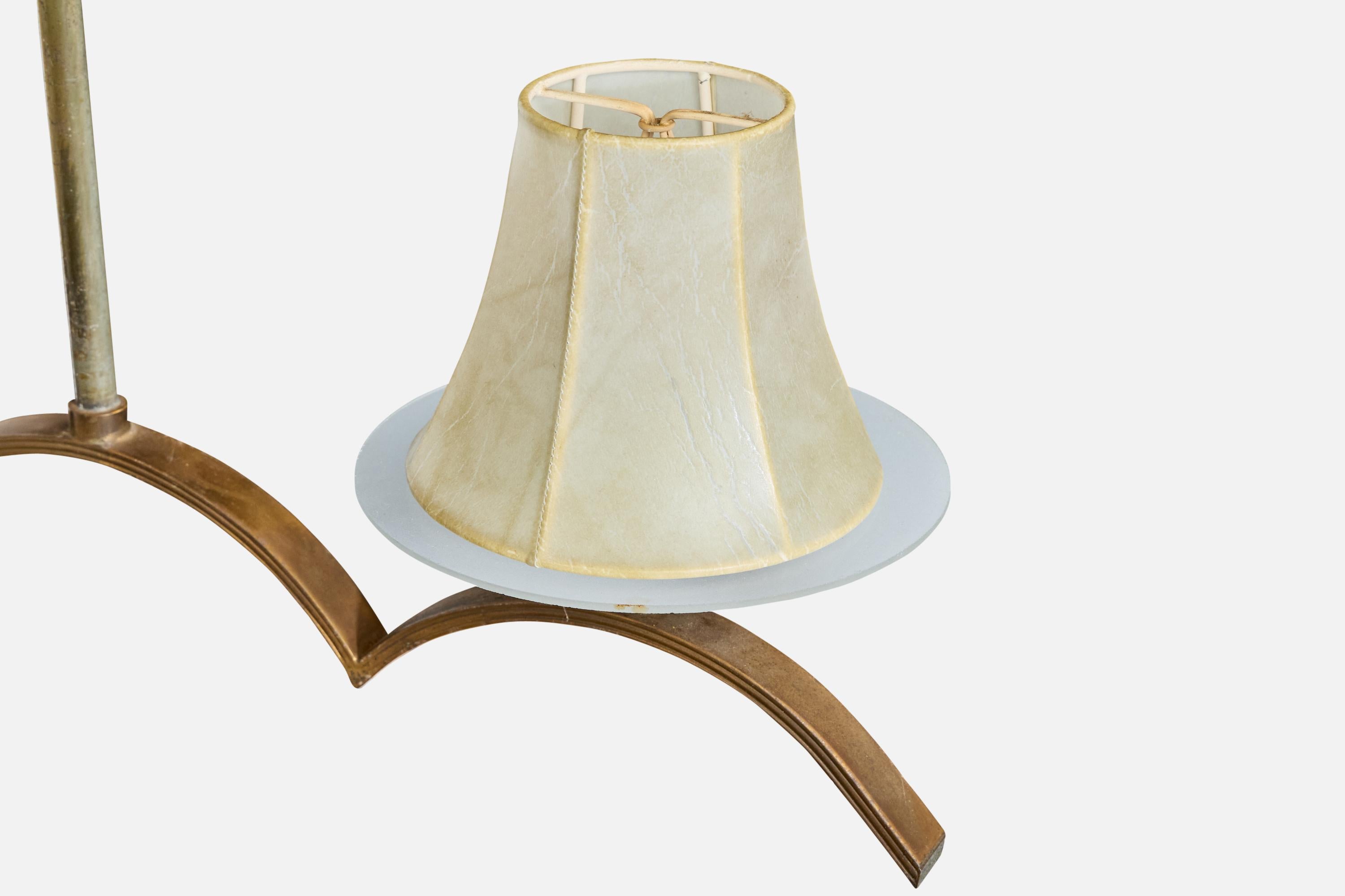 Österreichischer Designer, Kronleuchter, Messing, Glas, Harz, Österreich, 1920er Jahre im Angebot 3