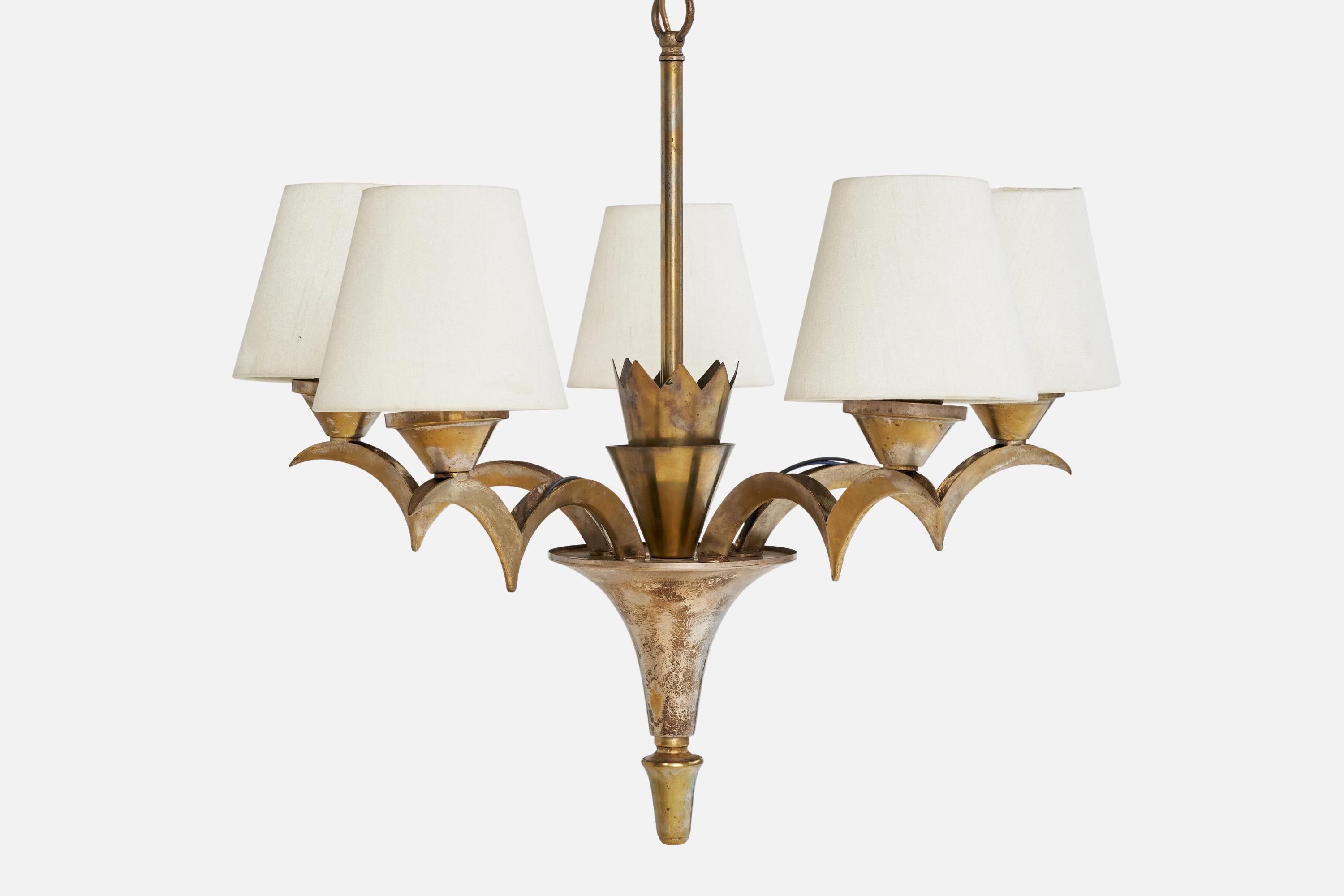 Inizio XX secolo Designer austriaco, lampadario, ottone, metallo, tessuto, Austria, anni '20 in vendita