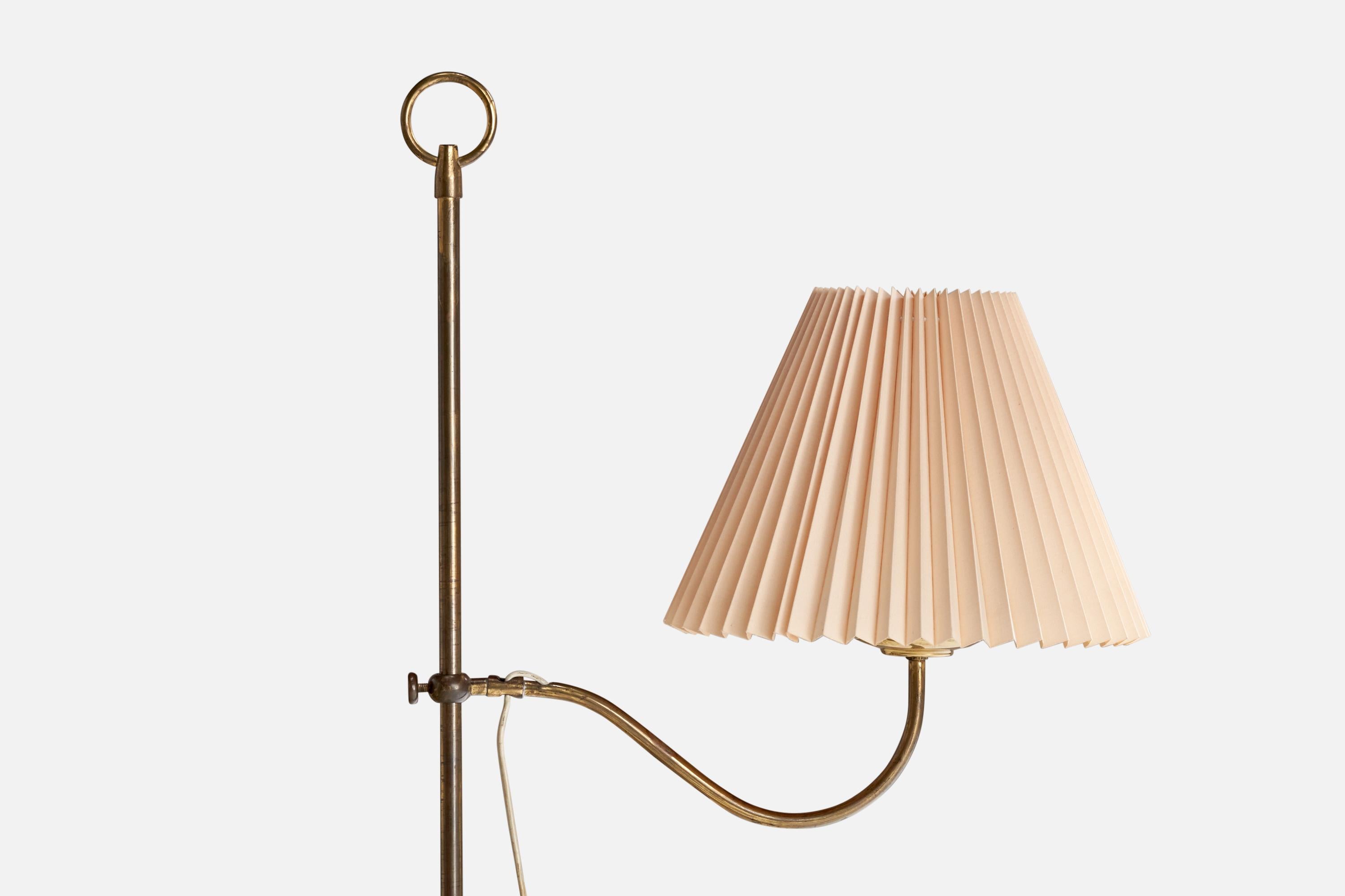 Autrichien Designer autrichien, lampadaire, laiton, papier, Autriche, années 1940 en vente