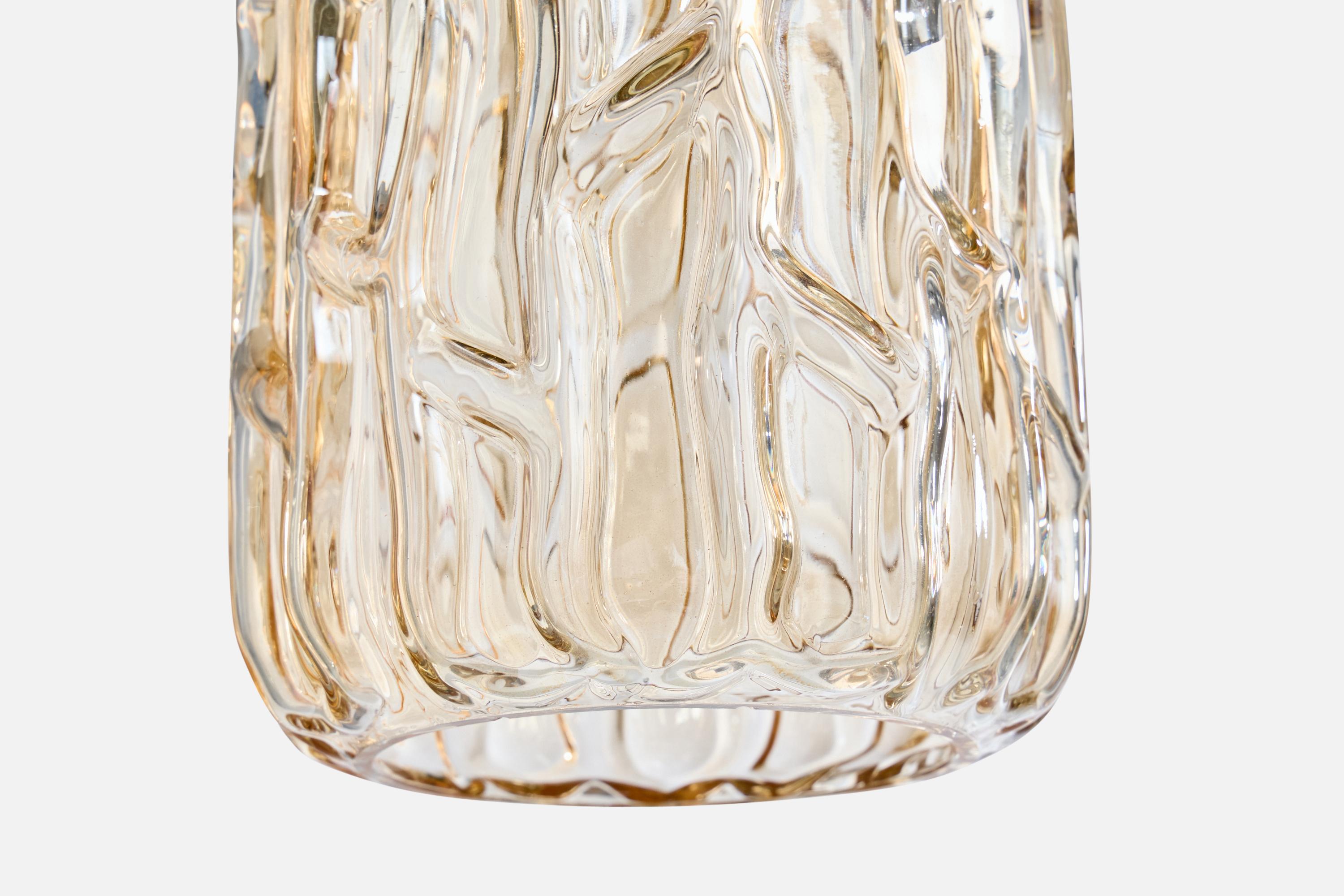 Milieu du XXe siècle Designer autrichien, lampe à suspension, verre, laiton, Autriche, années 1960 en vente