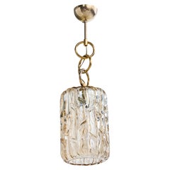 Designer autrichien, lampe à suspension, verre, laiton, Autriche, années 1960