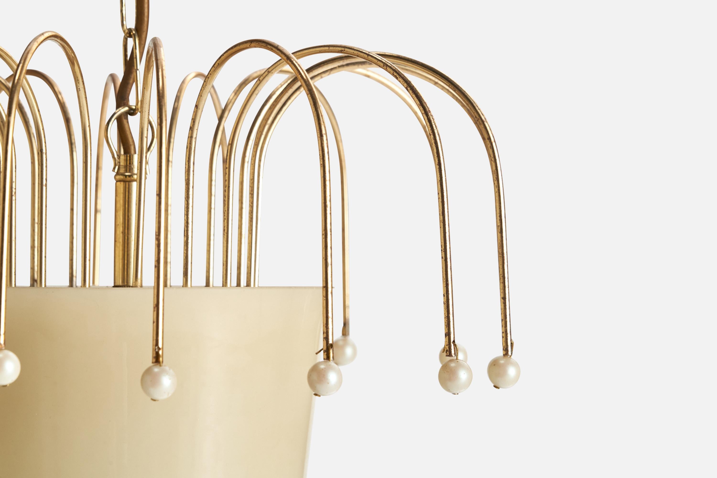 Designer austriaco, lampada a sospensione, vetro, ottone, resina, Austria, anni '50 in vendita 1