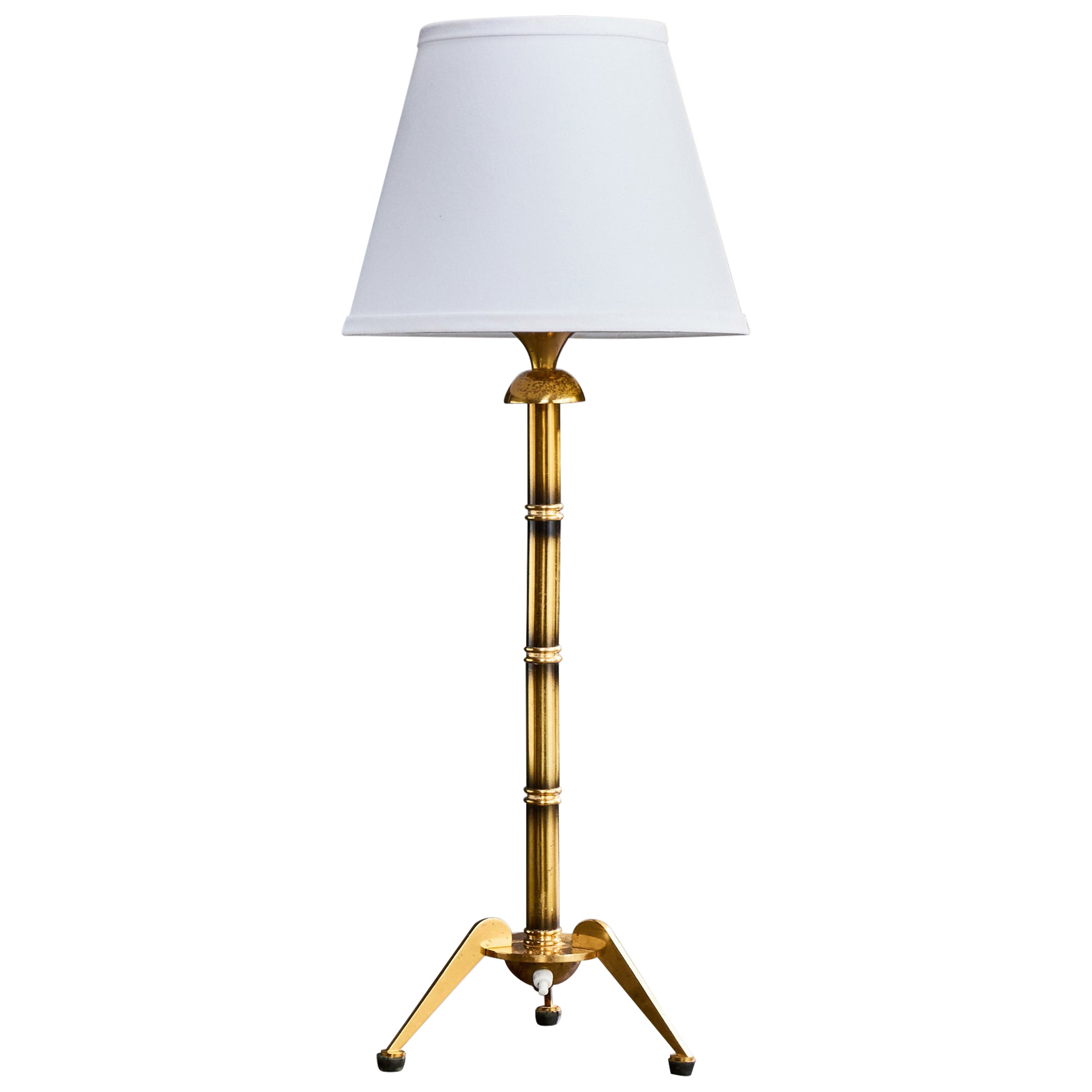 Designer autrichien, lampe de table, laiton, Autriche, années 1930