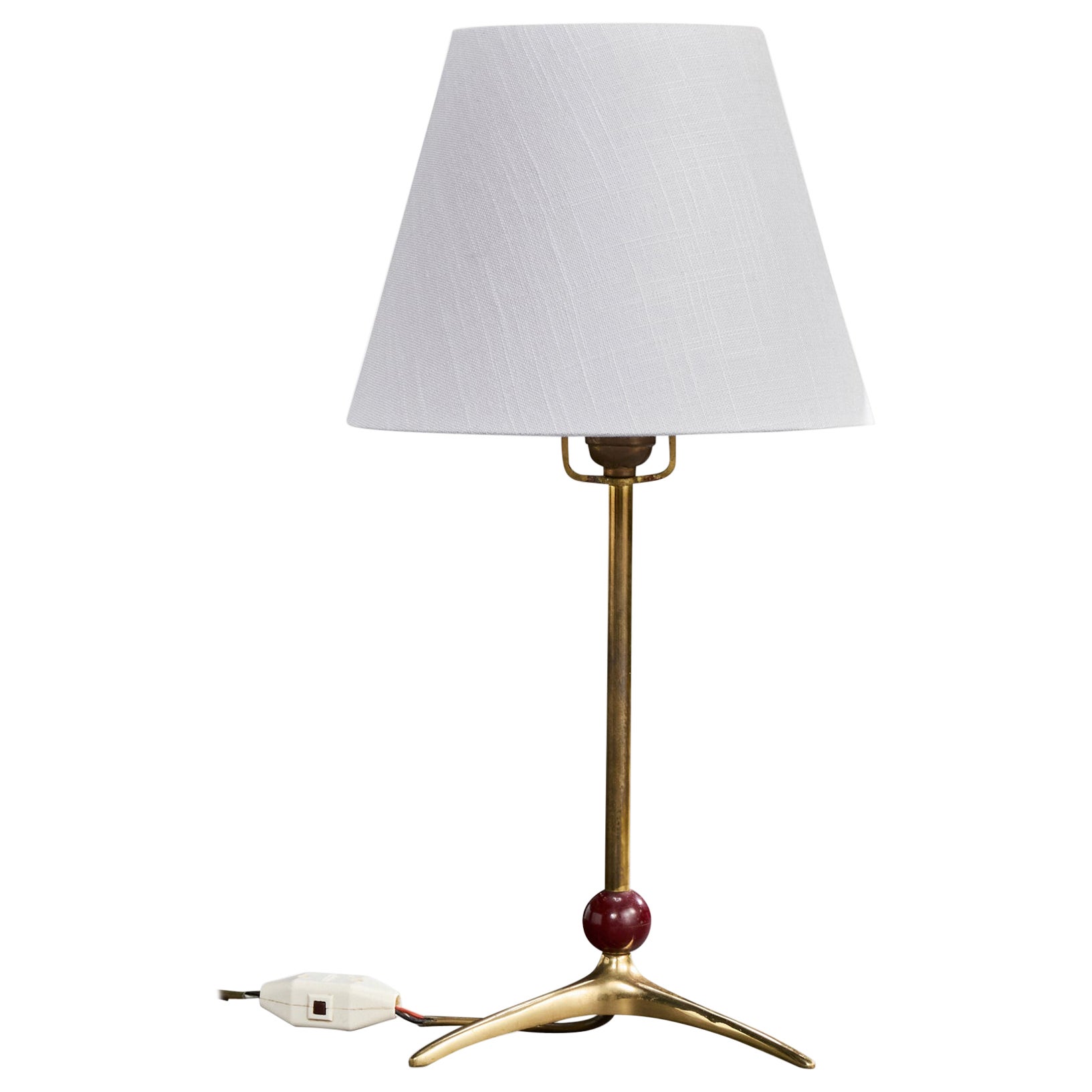 Designer autrichien, lampe de table, laiton, bakélite, Autriche, années 1930