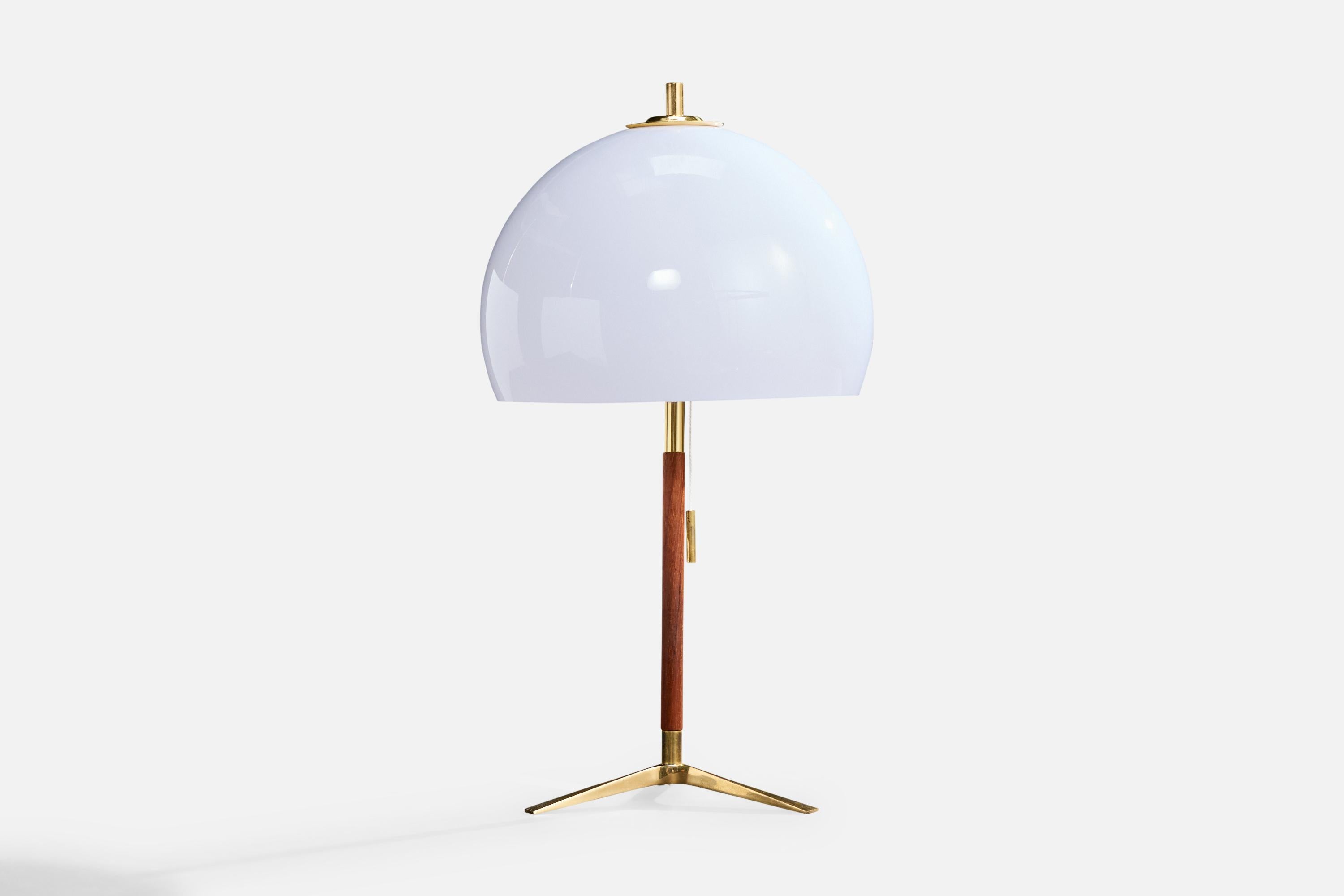 A brass, teak and white acrylic table lamp designed and produced in Austria, c. 1950s.

Dimensions of Lamp (inches): 21.25