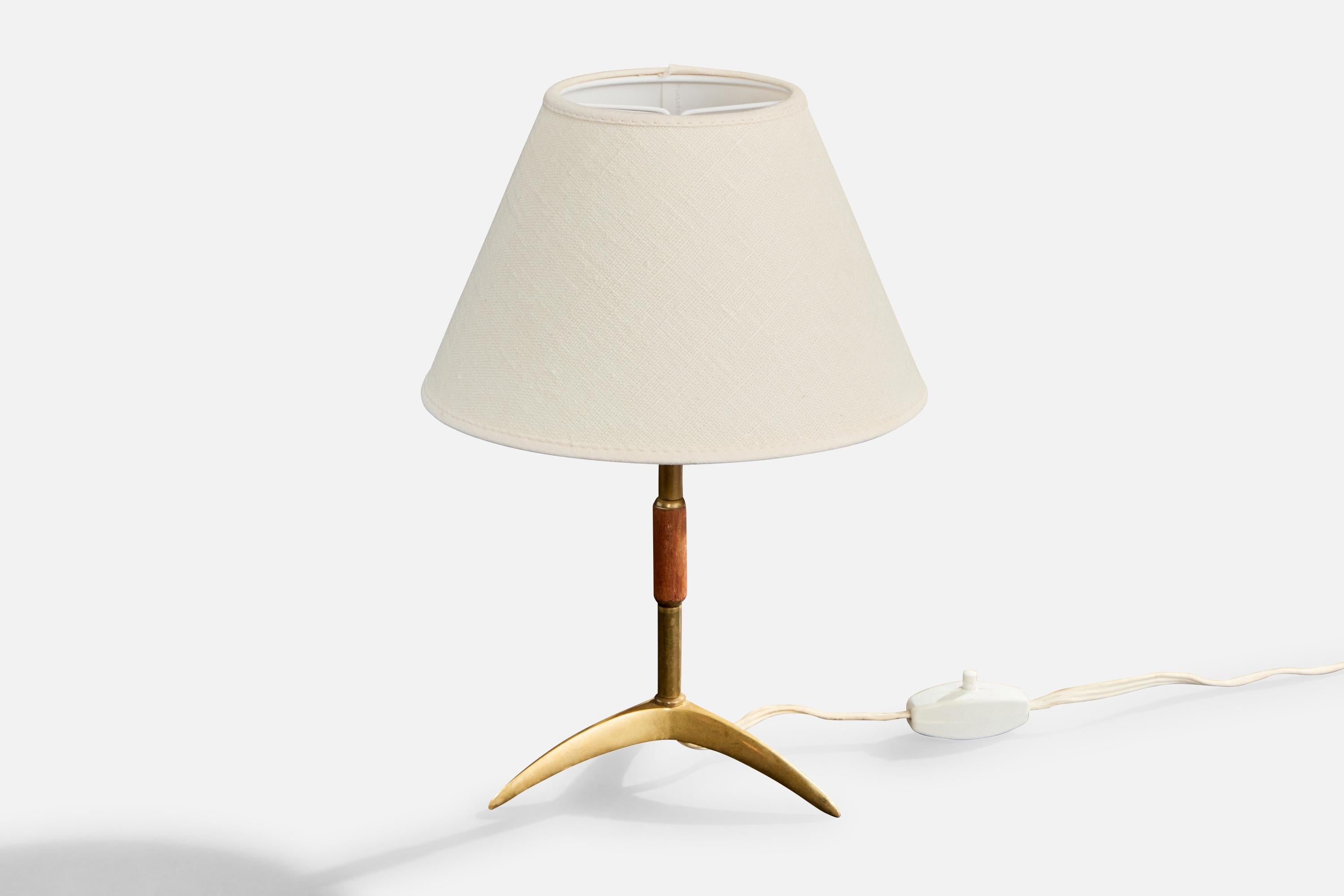 Mid-Century Modern Austrian Designer, Table Lamp, Brass, Teak, Austria, 1950s For Sale