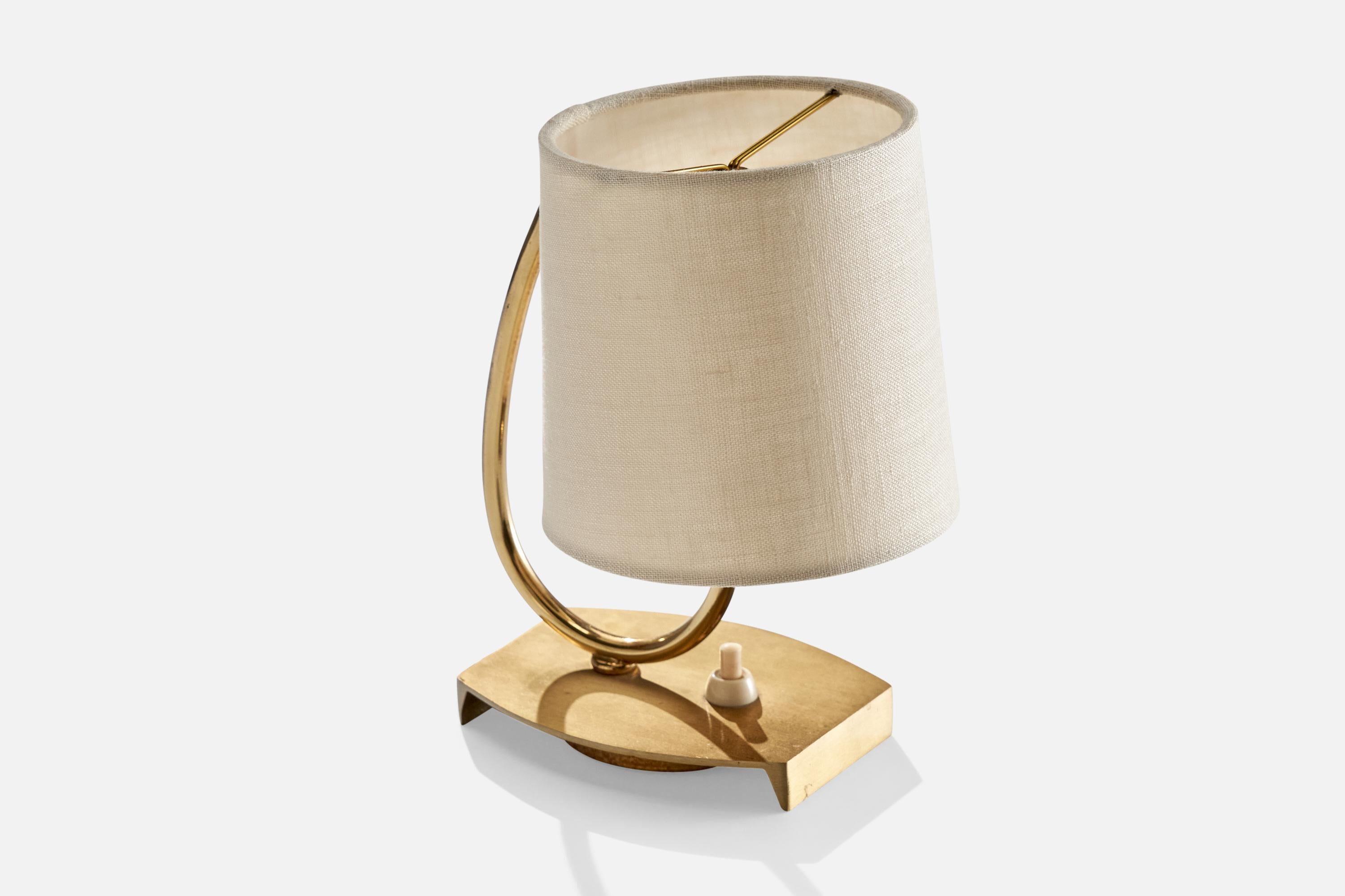 Autrichien Designer autrichien, lampes de table, laiton, tissu, Autriche, années 1950 en vente