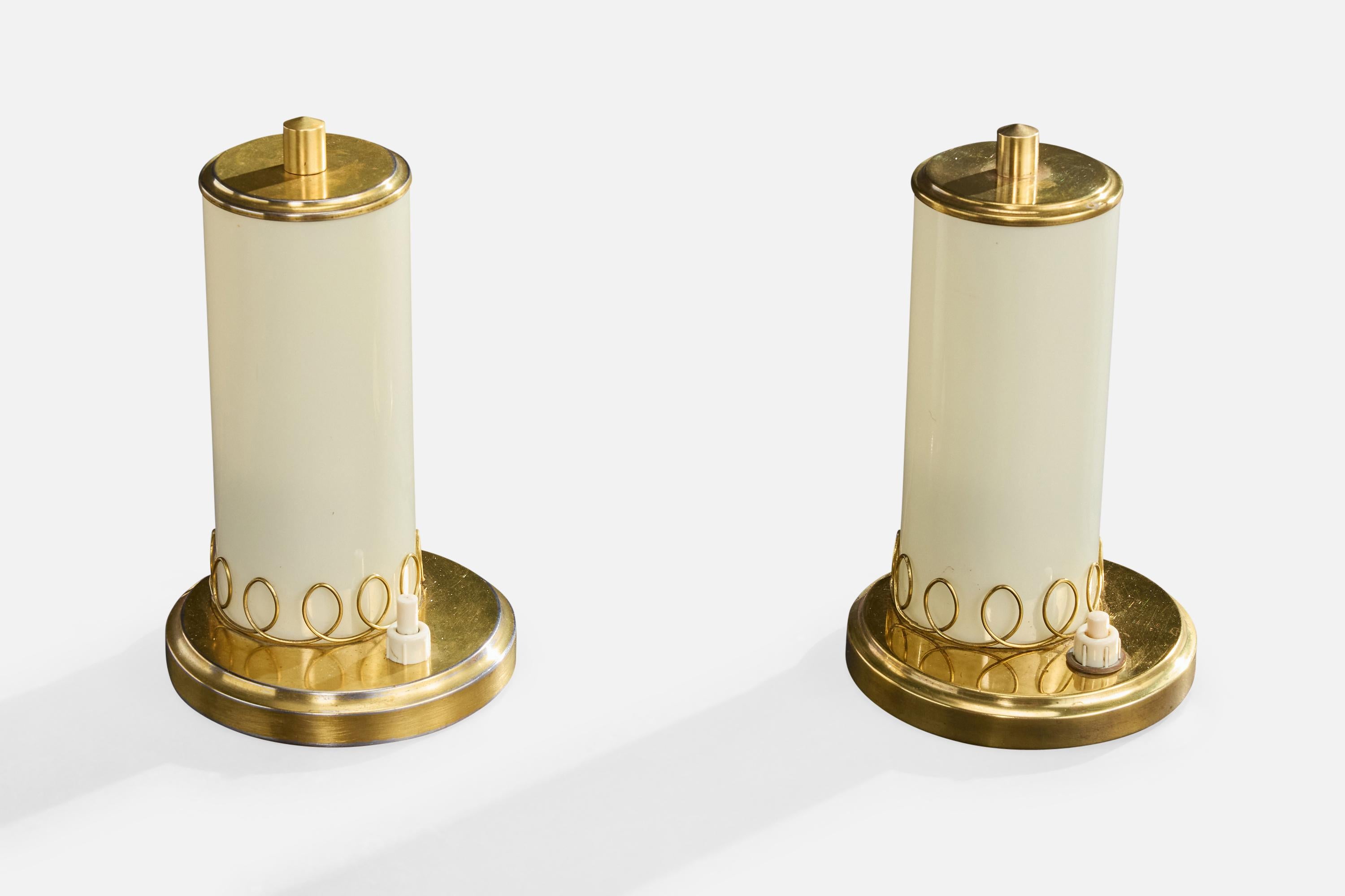 Diseñador austriaco, Lámparas de mesa, Latón, Vidrio, Austria, Años 50 Moderno de mediados de siglo en venta